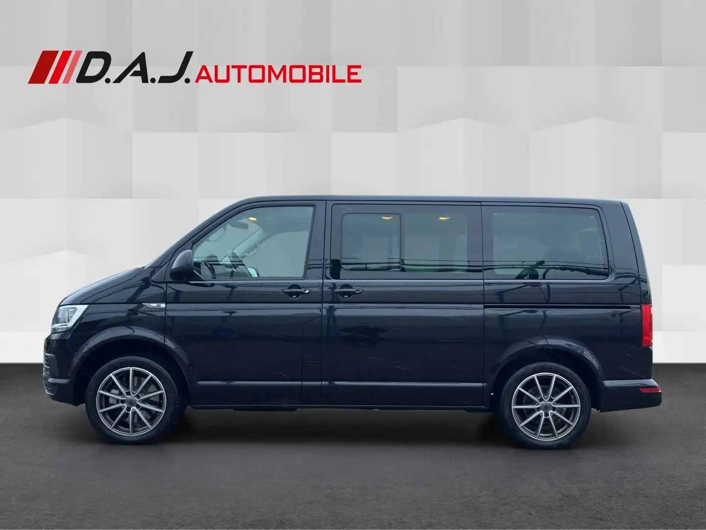 Volkswagen T6 Multivan 2.0TDI DSG Comfortline Leder NAV AHK Schwarz - 2