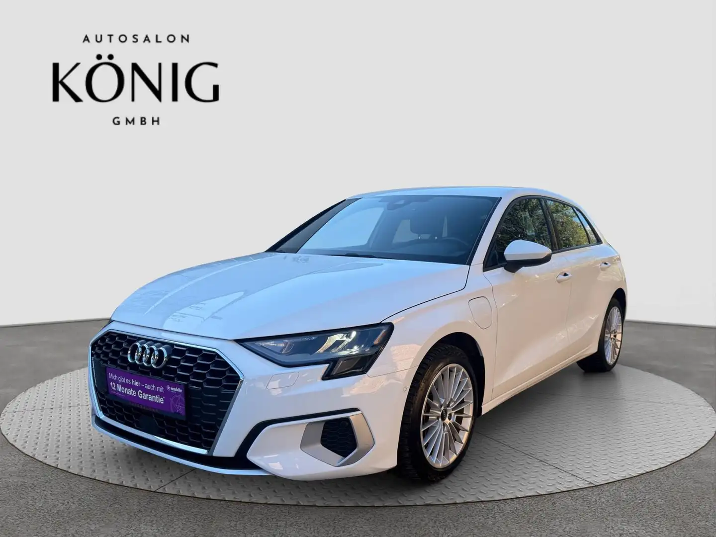 Audi A3 40 TFSI e advanced Weiß - 1