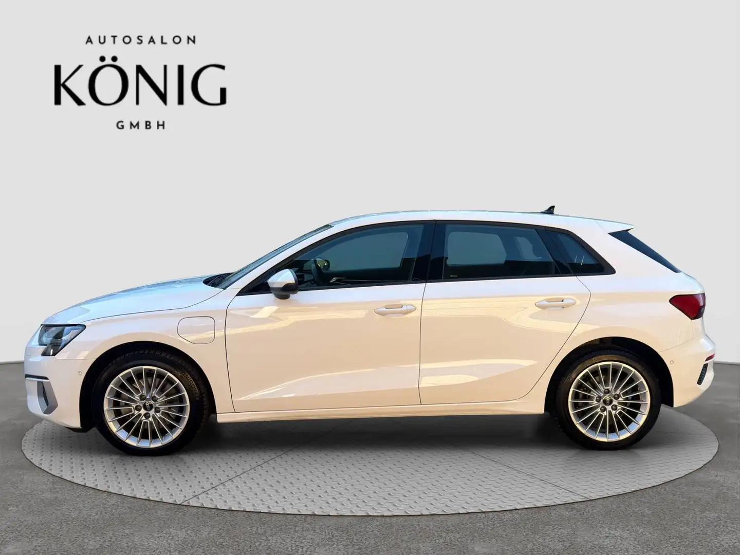 Audi A3 40 TFSI e advanced Weiß - 2
