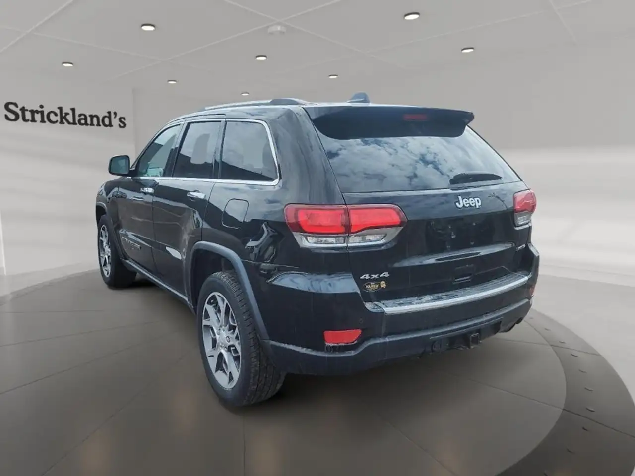 Jeep Grand Cherokee снимка Jeep Grand Cherokee