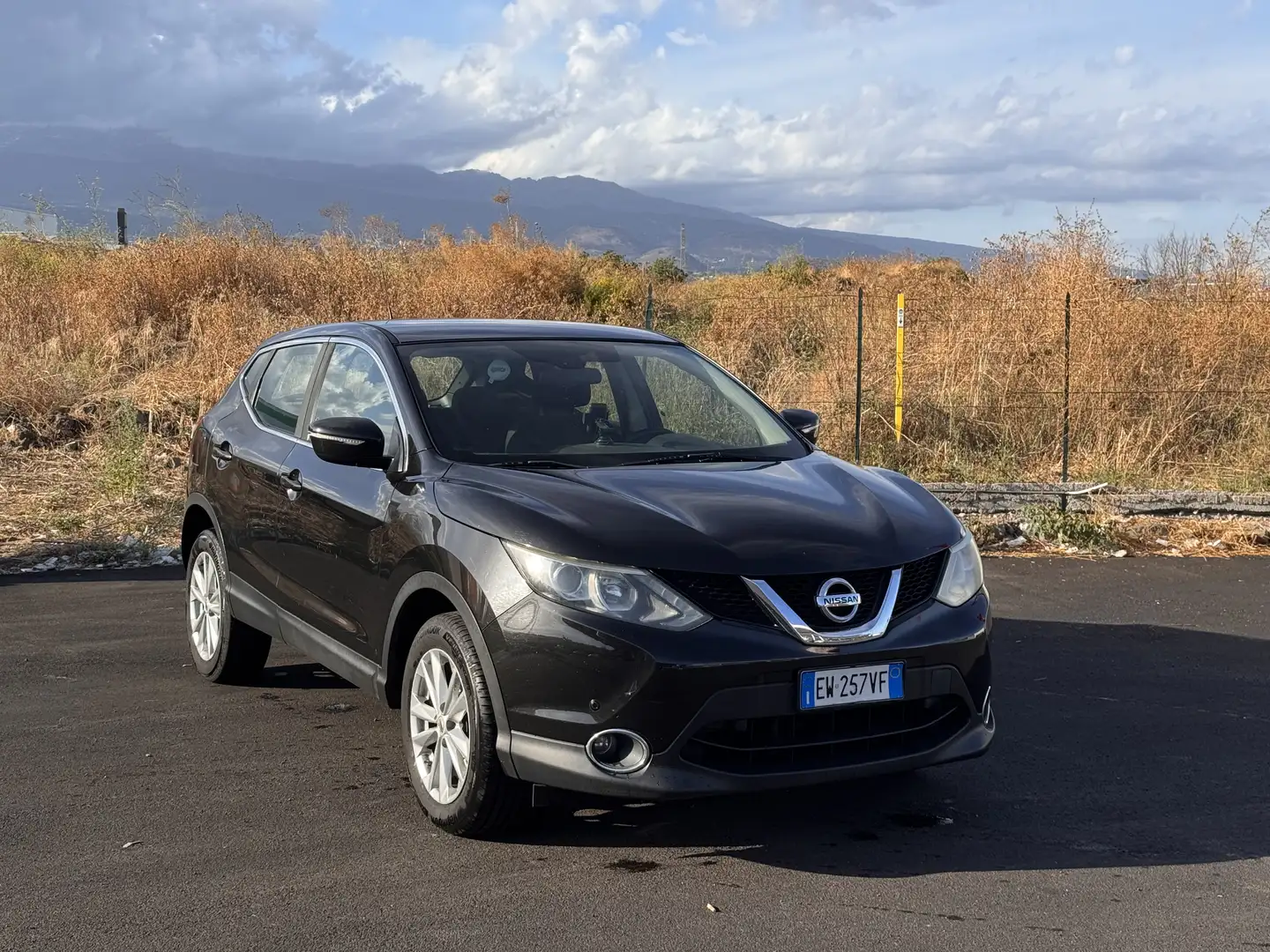 Nissan Qashqai 1.5 dci Tekna 110cv - 1