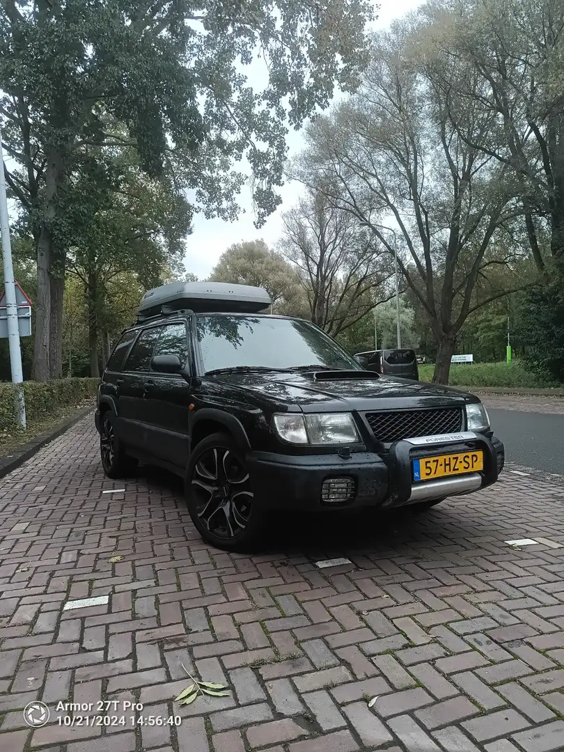 Subaru Forester 2.0 AWD basis Fekete - 1