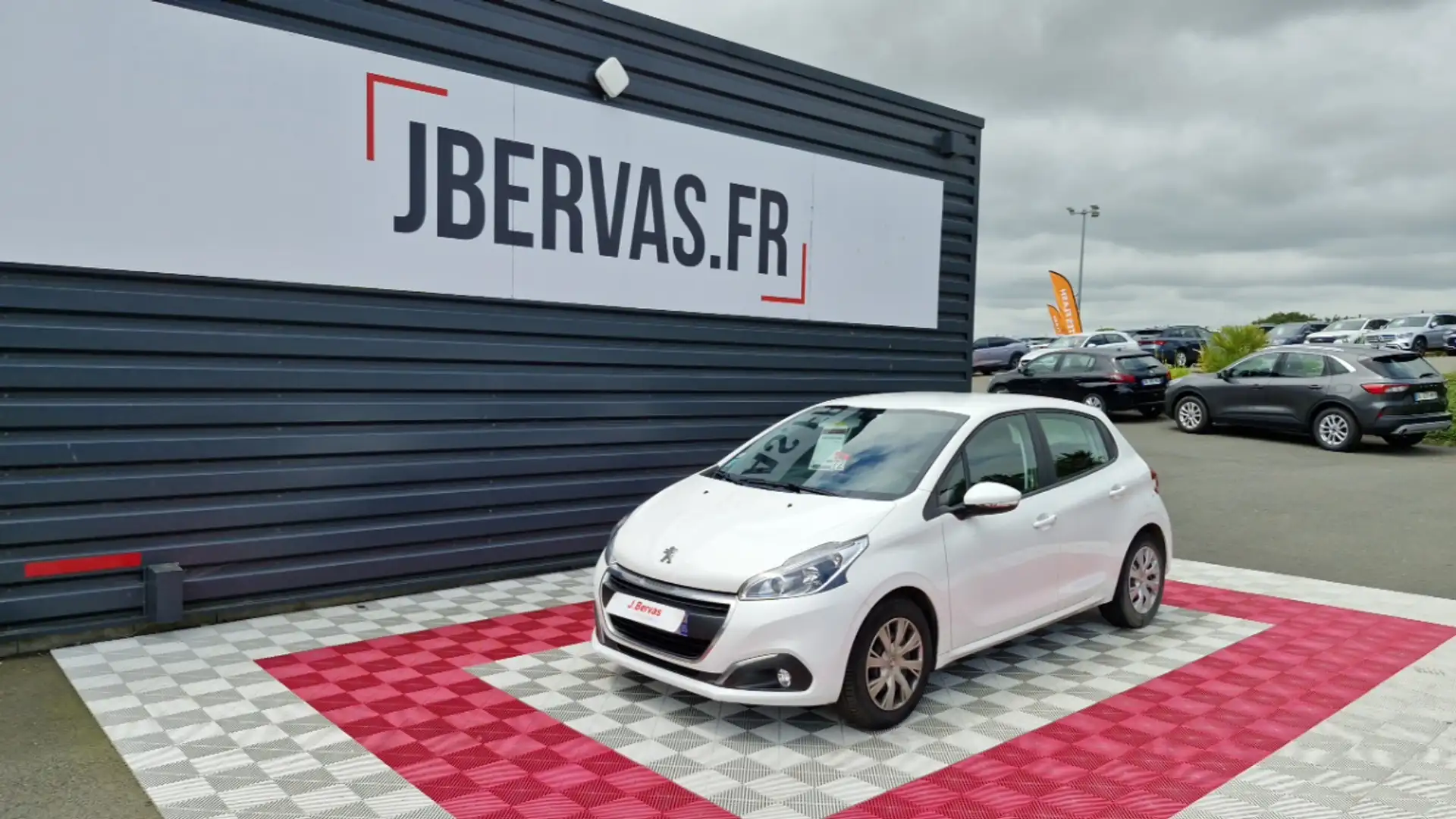 Peugeot 208 puretech 82 ss bvm5 active Blanc - 1
