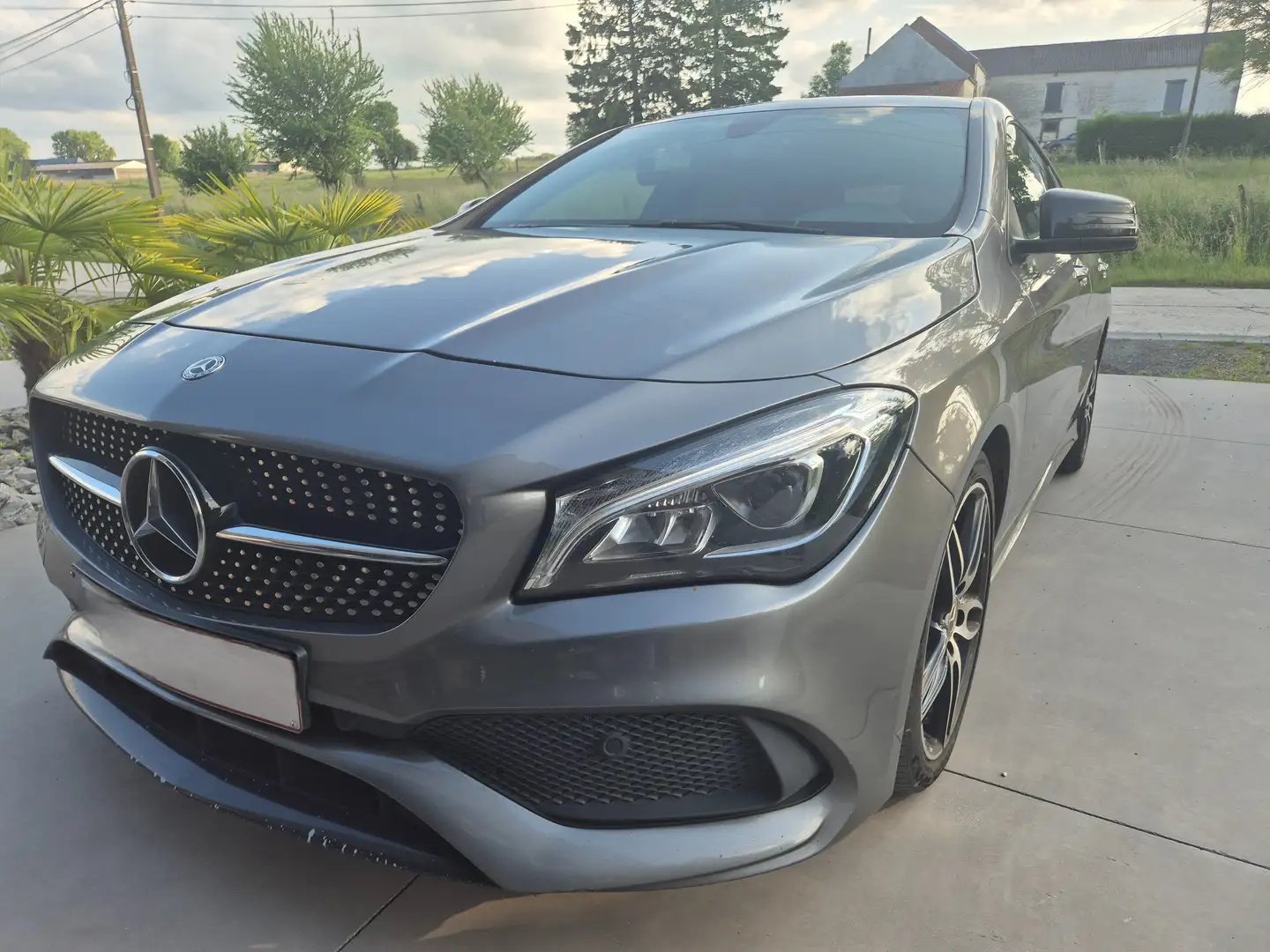 Mercedes-Benz CLA 200 CLA 200 d Business Solution AMG (EU6d-T. Grijs - 1