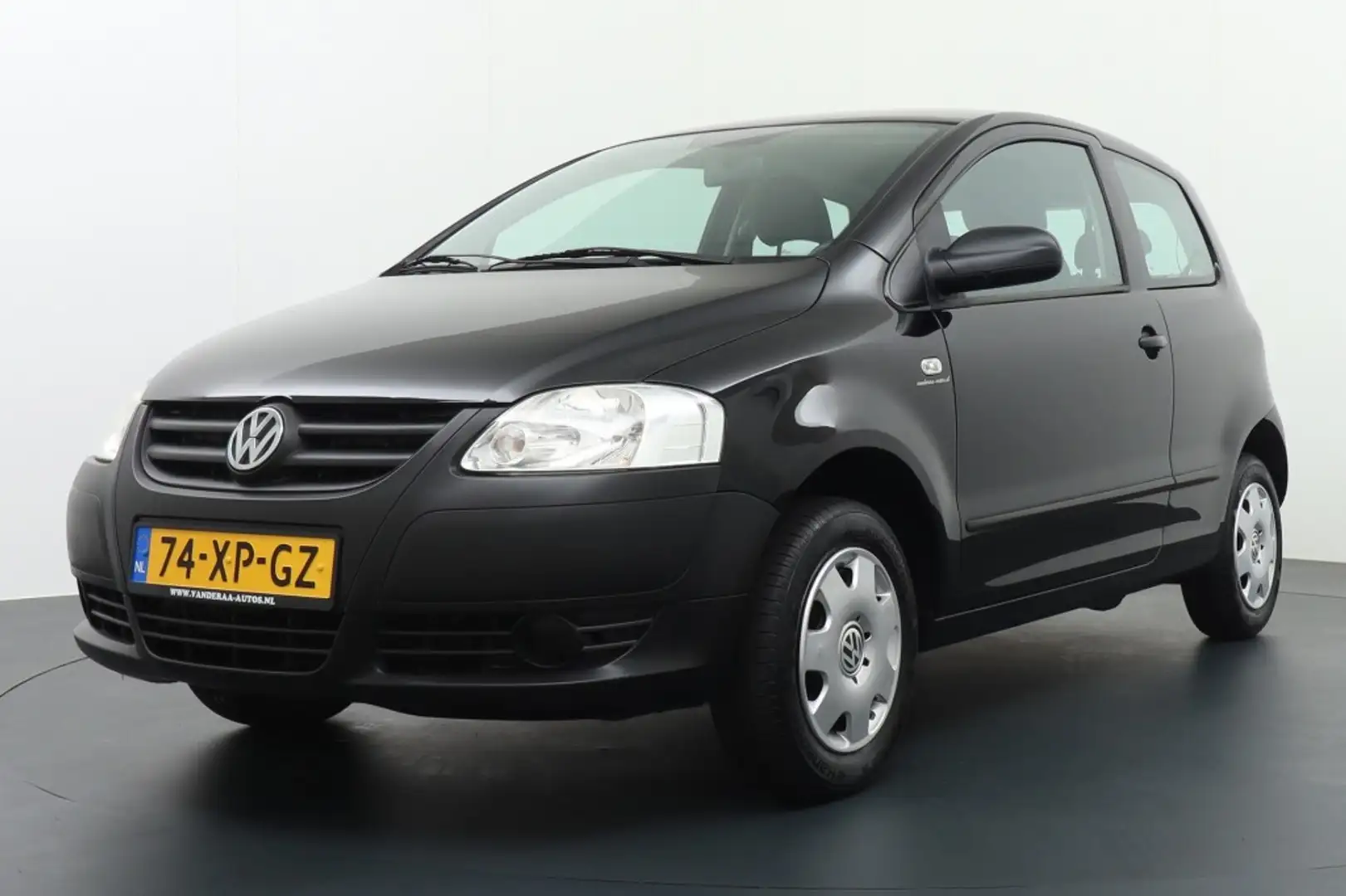 Volkswagen Fox 1.2 TRENDLINE HB 3-DRS Youngtimer!! Zwart - 1