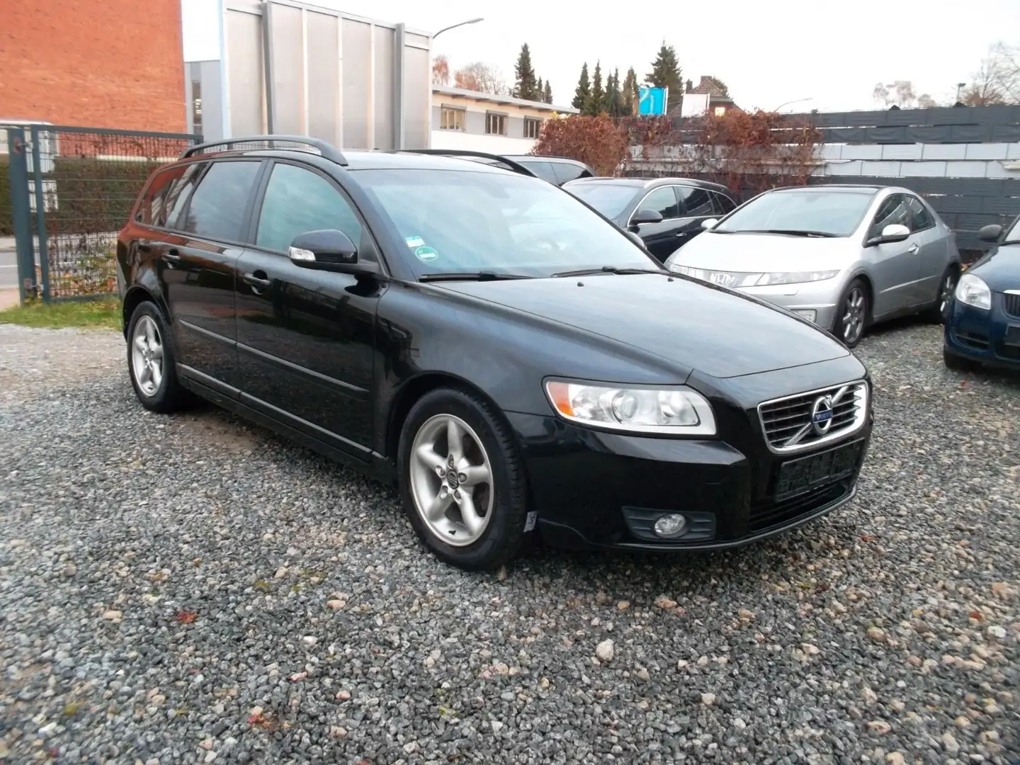 Volvo V50 Kombi D2 Business Pro Edition, Nov.angebut Schwarz - 1