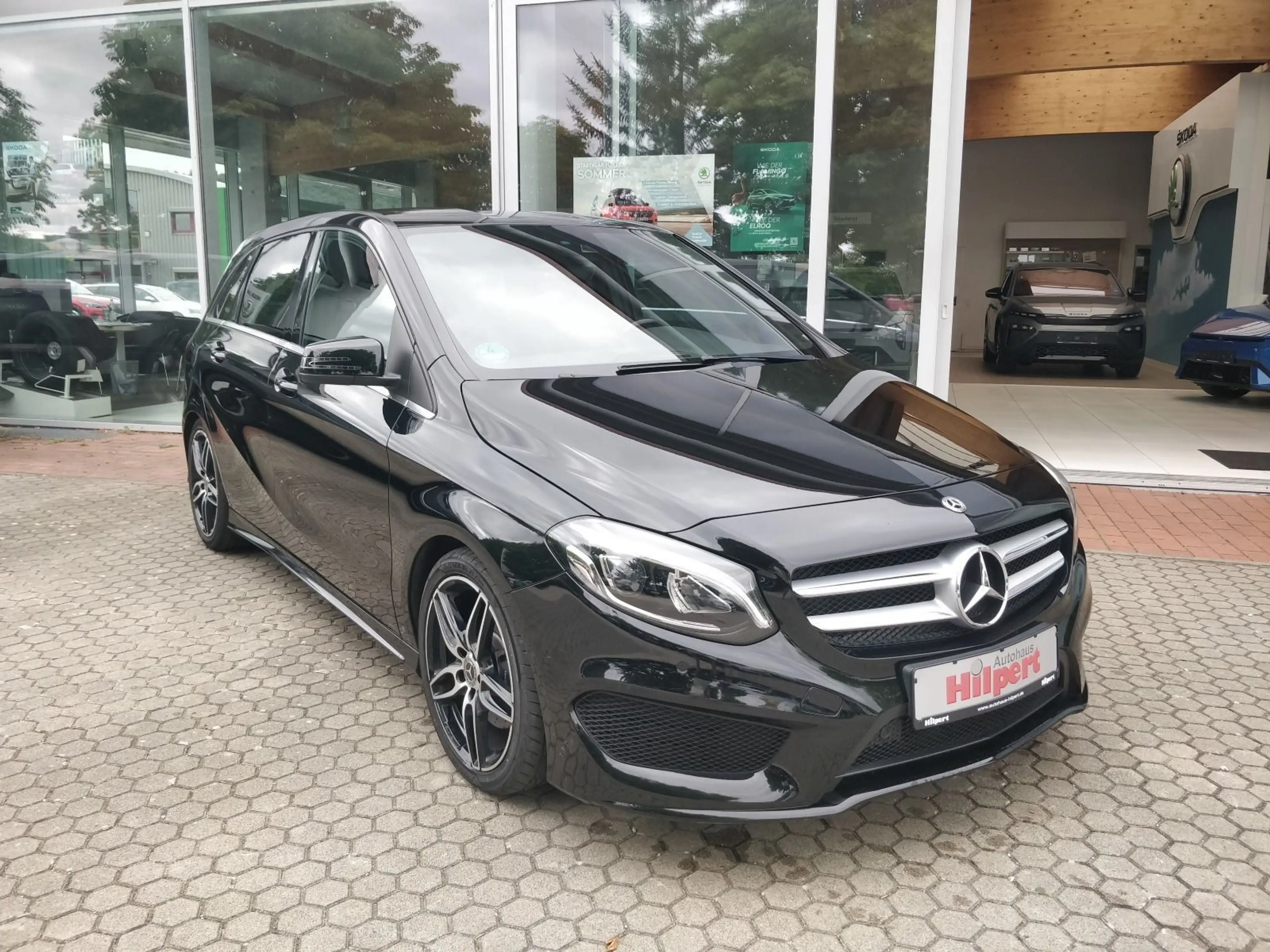 Mercedes-Benz B 220 d AMG Line 177PS AHK SHZ NAVI PDC KLIMA LE — photo 2