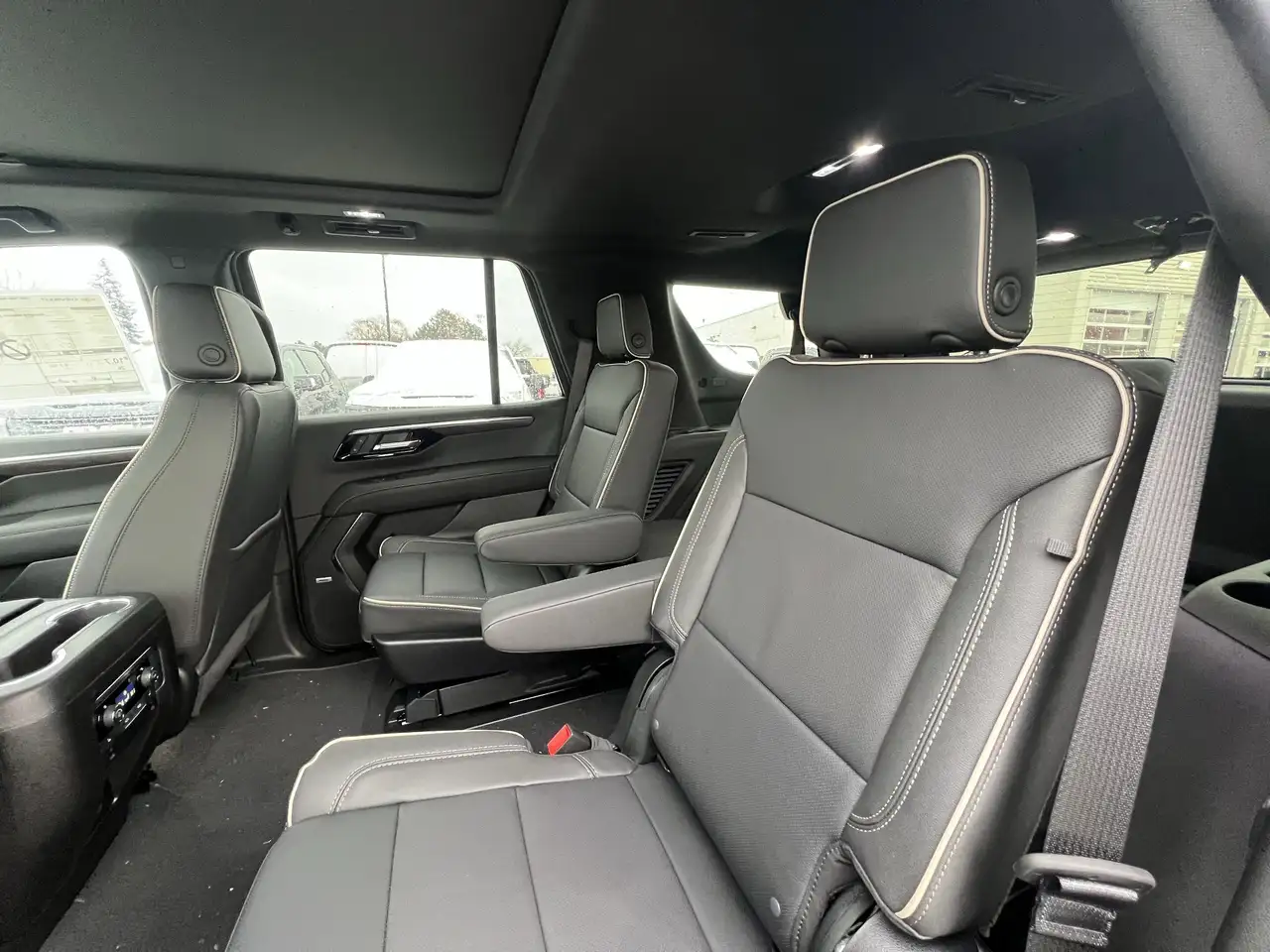 Chevrolet Tahoe снимка Chevrolet Tahoe