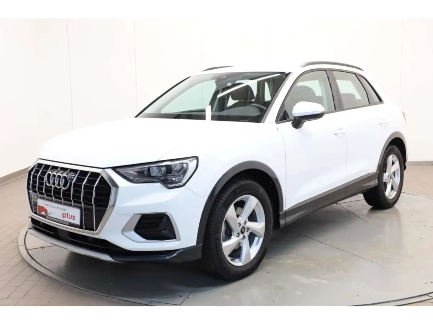 Audi Q3 35 TFSI advanced S-Tronic NAV/Virt+/SH/PDC Weiß - 2