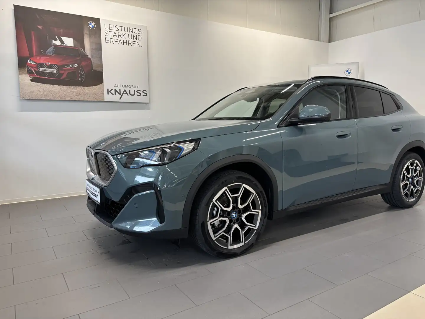 BMW iX2 iX2 eDrive20 Verde - 1