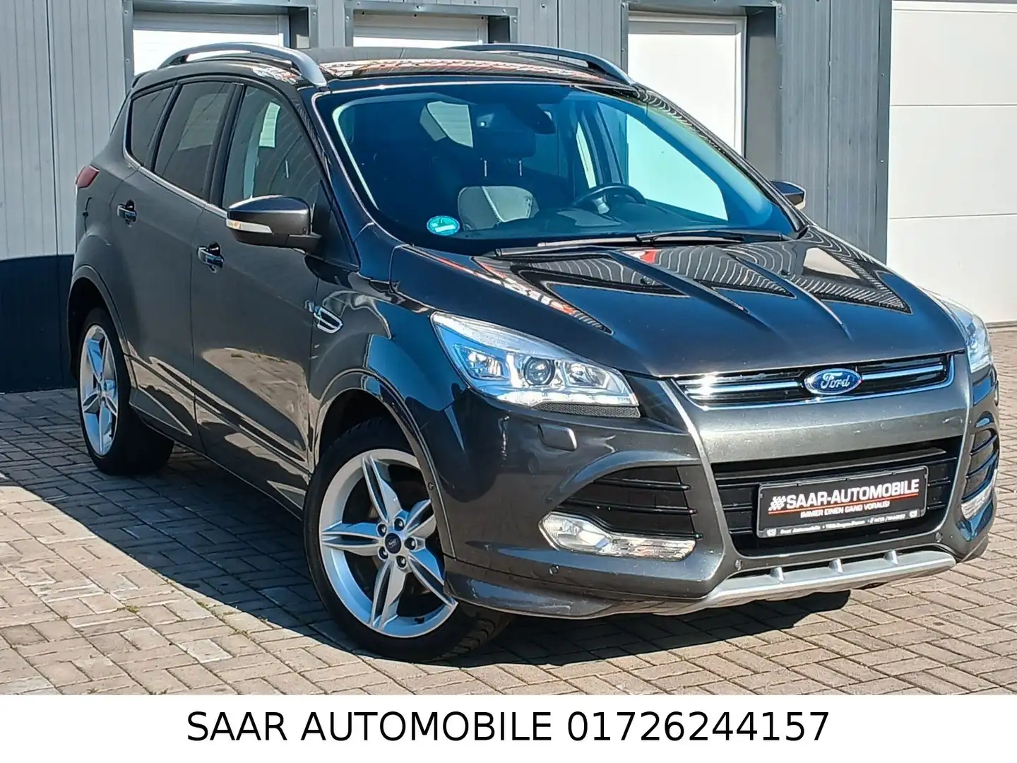 Ford Kuga Individual 2.0TDCI/NAVI/LEDER/SHZG/EURO6 Grau - 1