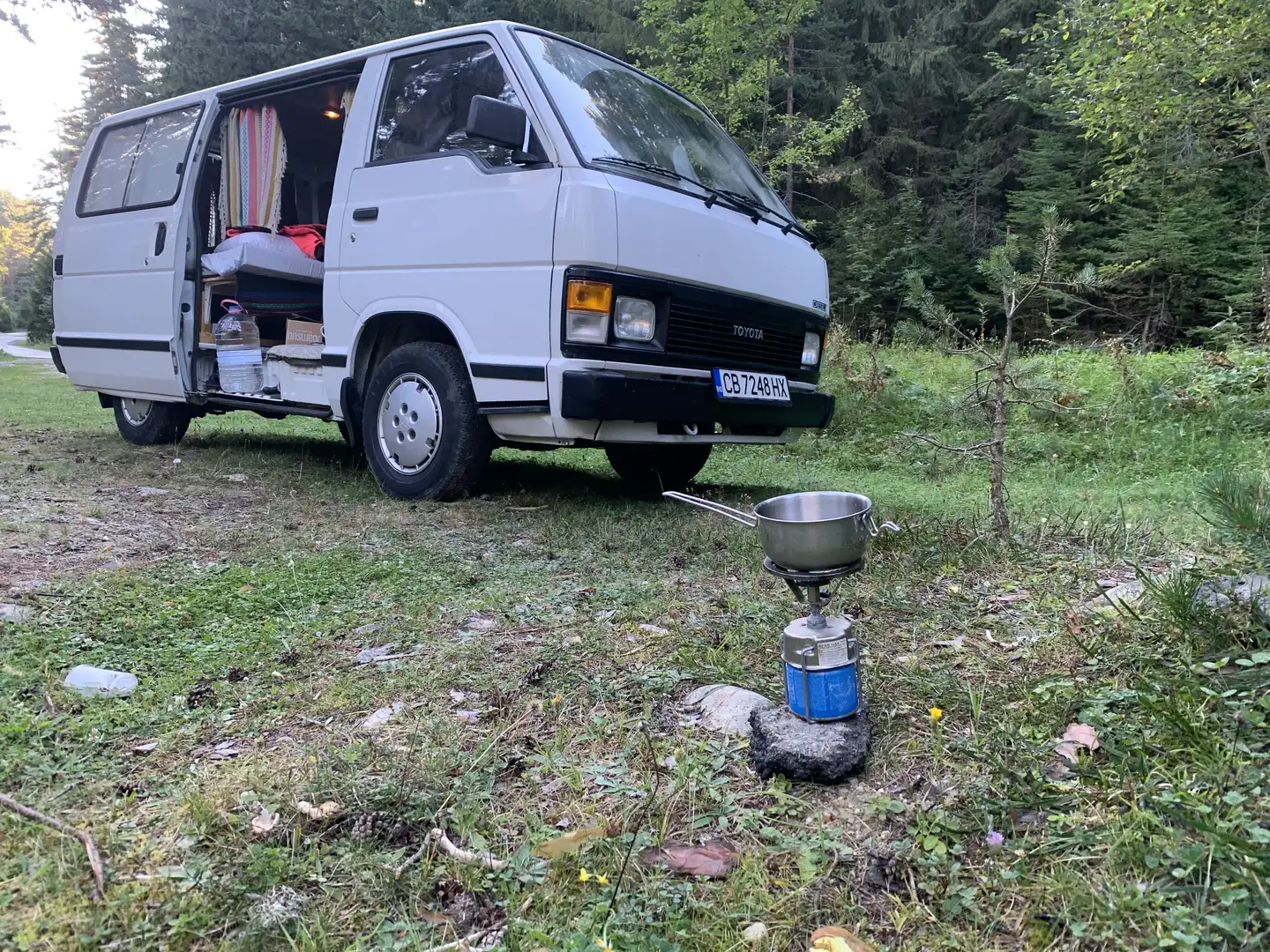 Toyota Hiace - 1