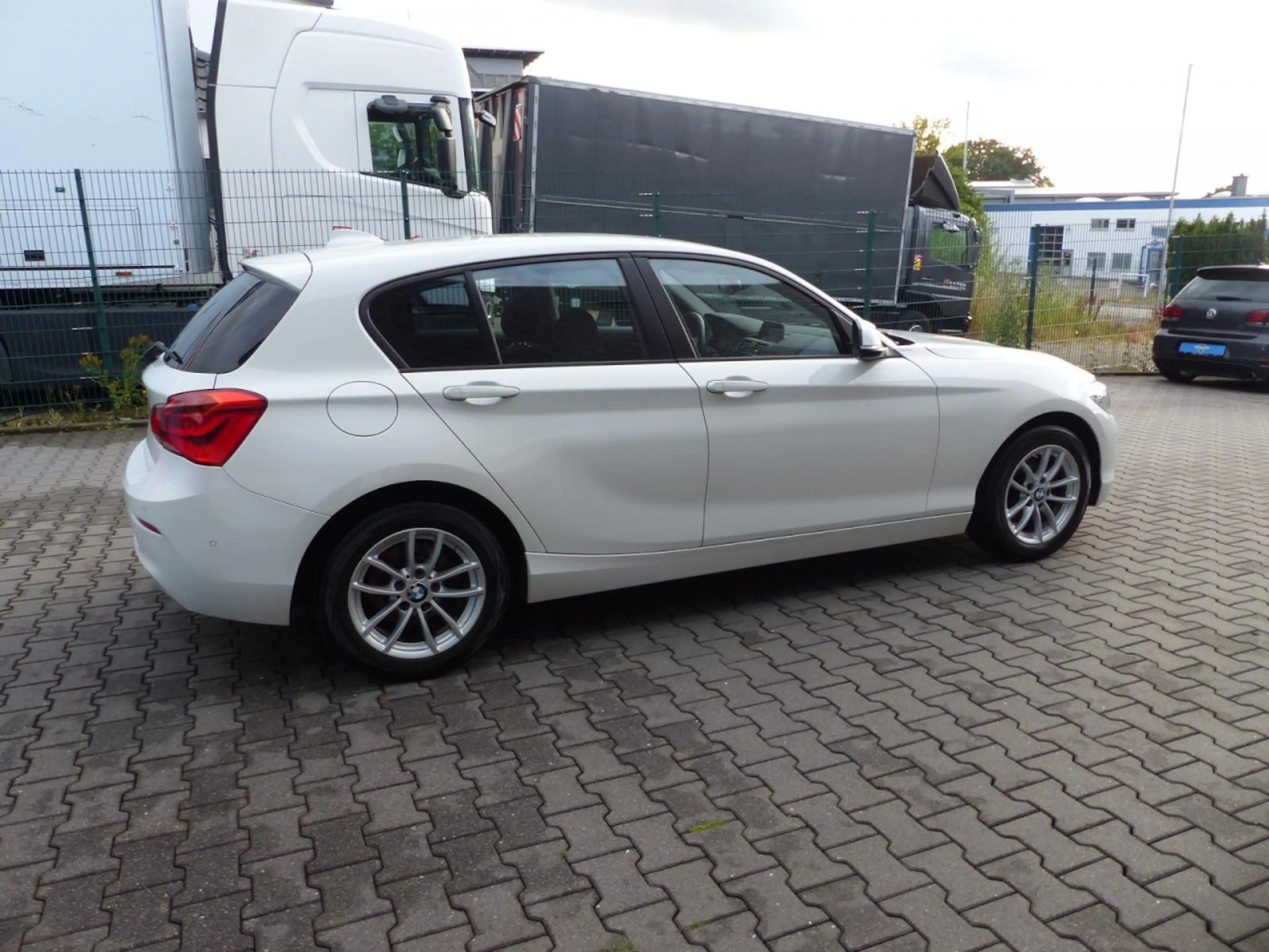 BMW 116 Advantage.LIM.KLIMA.PDC.NAVI.TEMPOMAT Klima Navi — photo 11