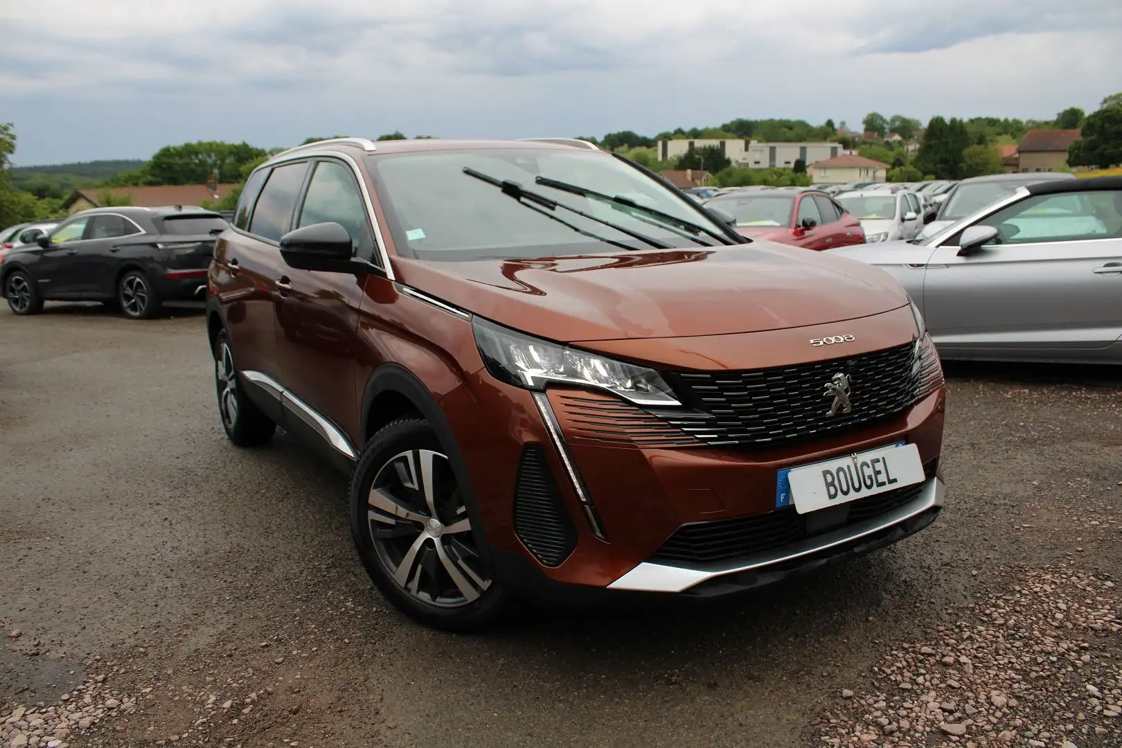 Peugeot 5008 ALLURE DIESEL EAT8 BOITE AUTO PALETTE 1L5 BLUEHDI  Brun - 1