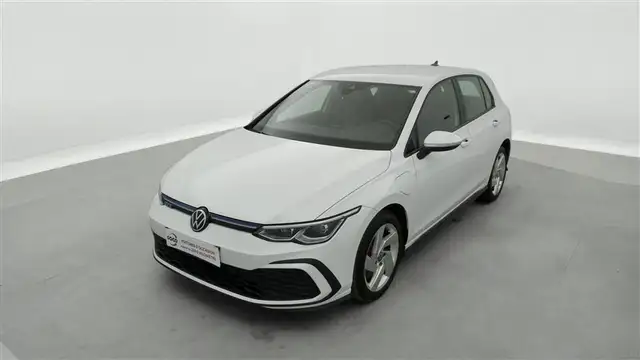 Volkswagen Golf GTE 1.4 eHybrid PHEV GTE NAVI / FULL LED / PDC AV+AR / JA 17\