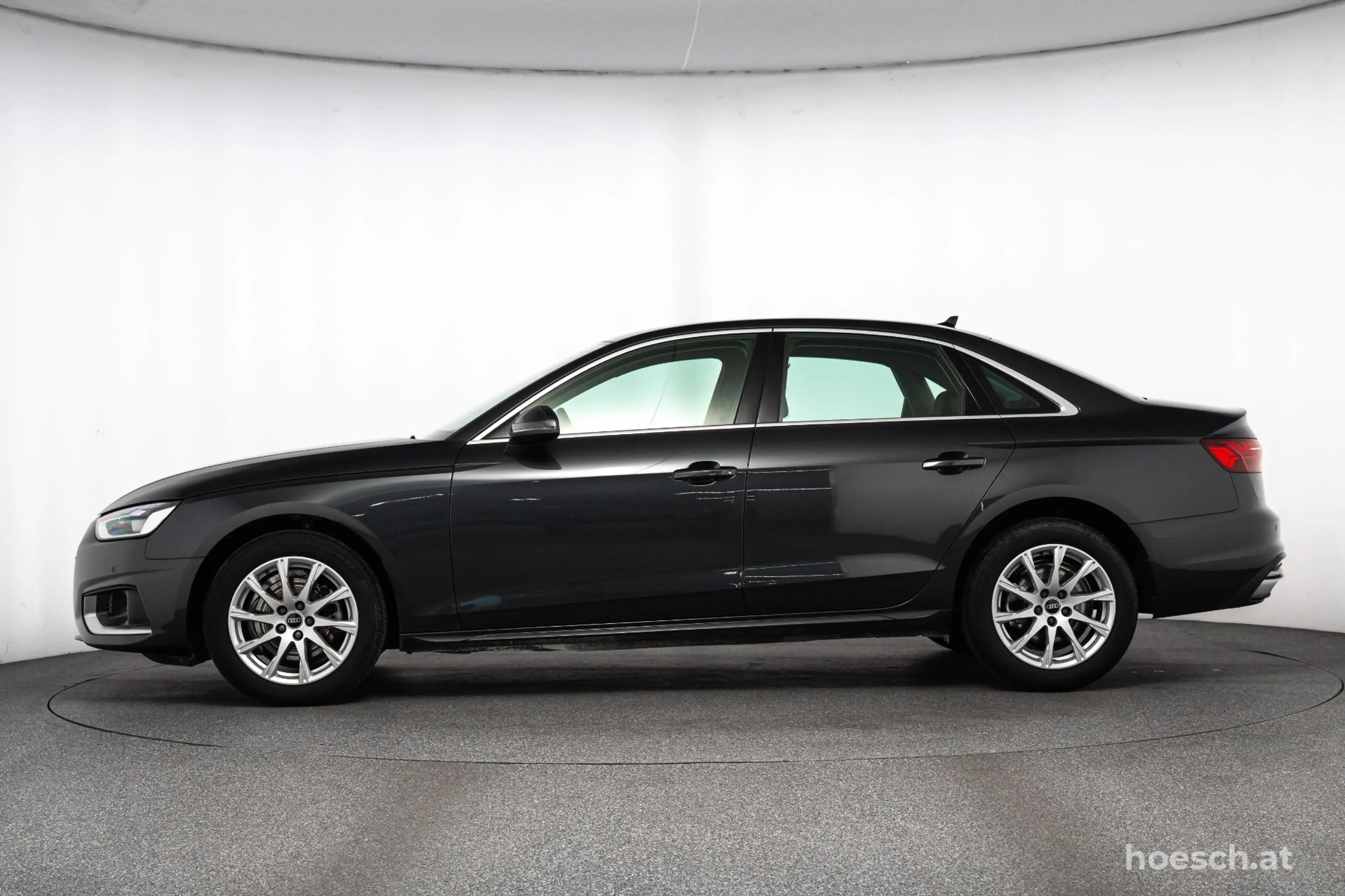 Audi A4 30 TDI Adv. LED KAMERA KEYLESS CARPLAY NEUWERTIG — photo 3