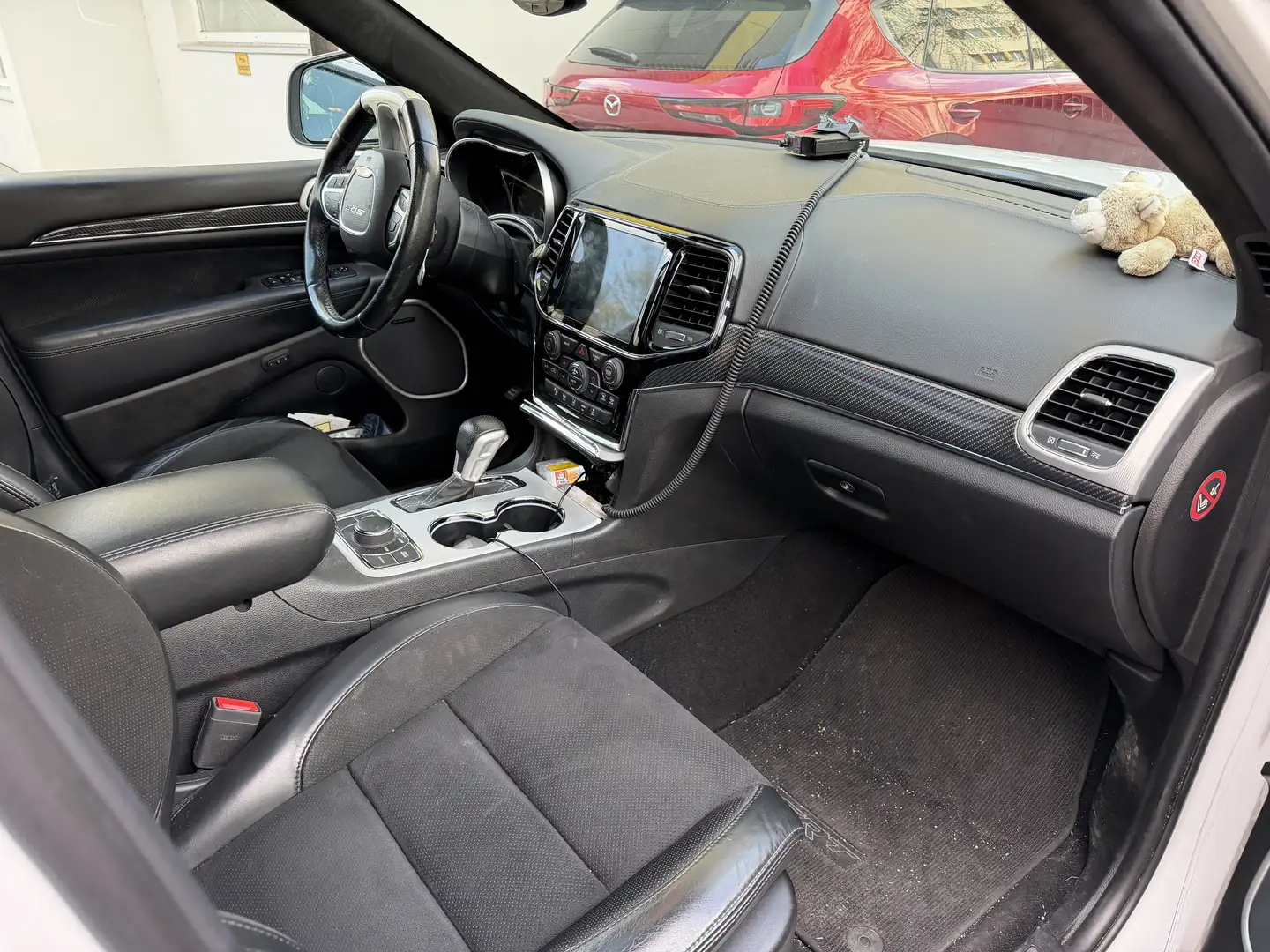 Jeep Grand Cherokee 6,4 V8 HEMI SRT - 1