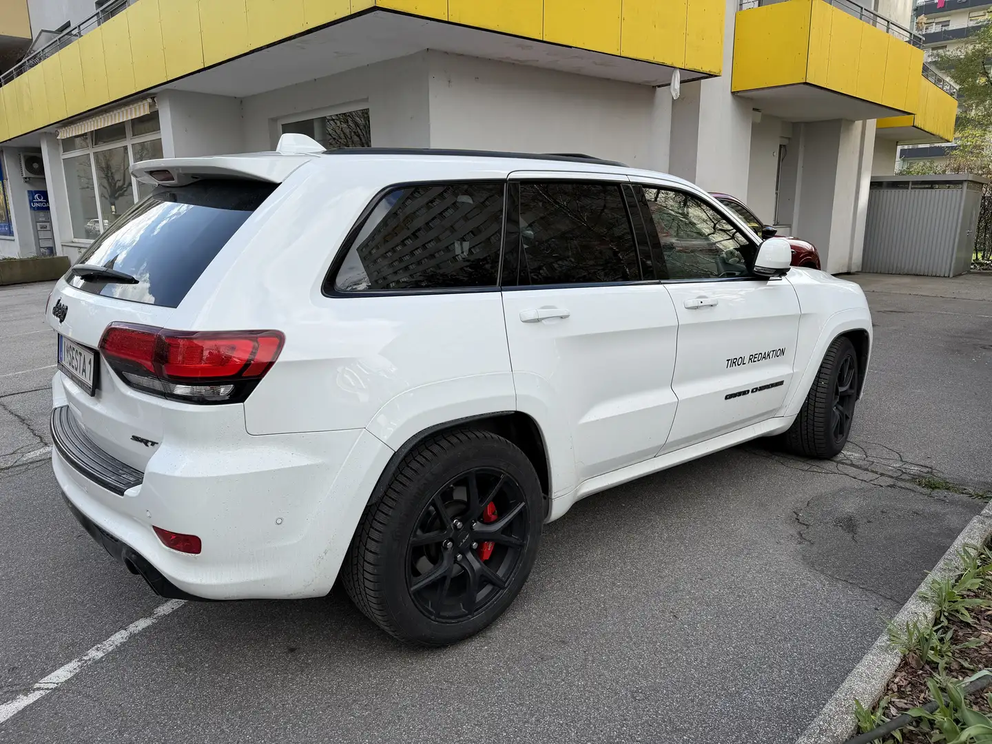 Jeep Grand Cherokee 6,4 V8 HEMI SRT - 2