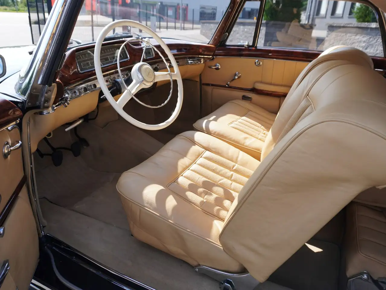 Mercedes-Benz 220 S Pontoncabriolet, foto 11