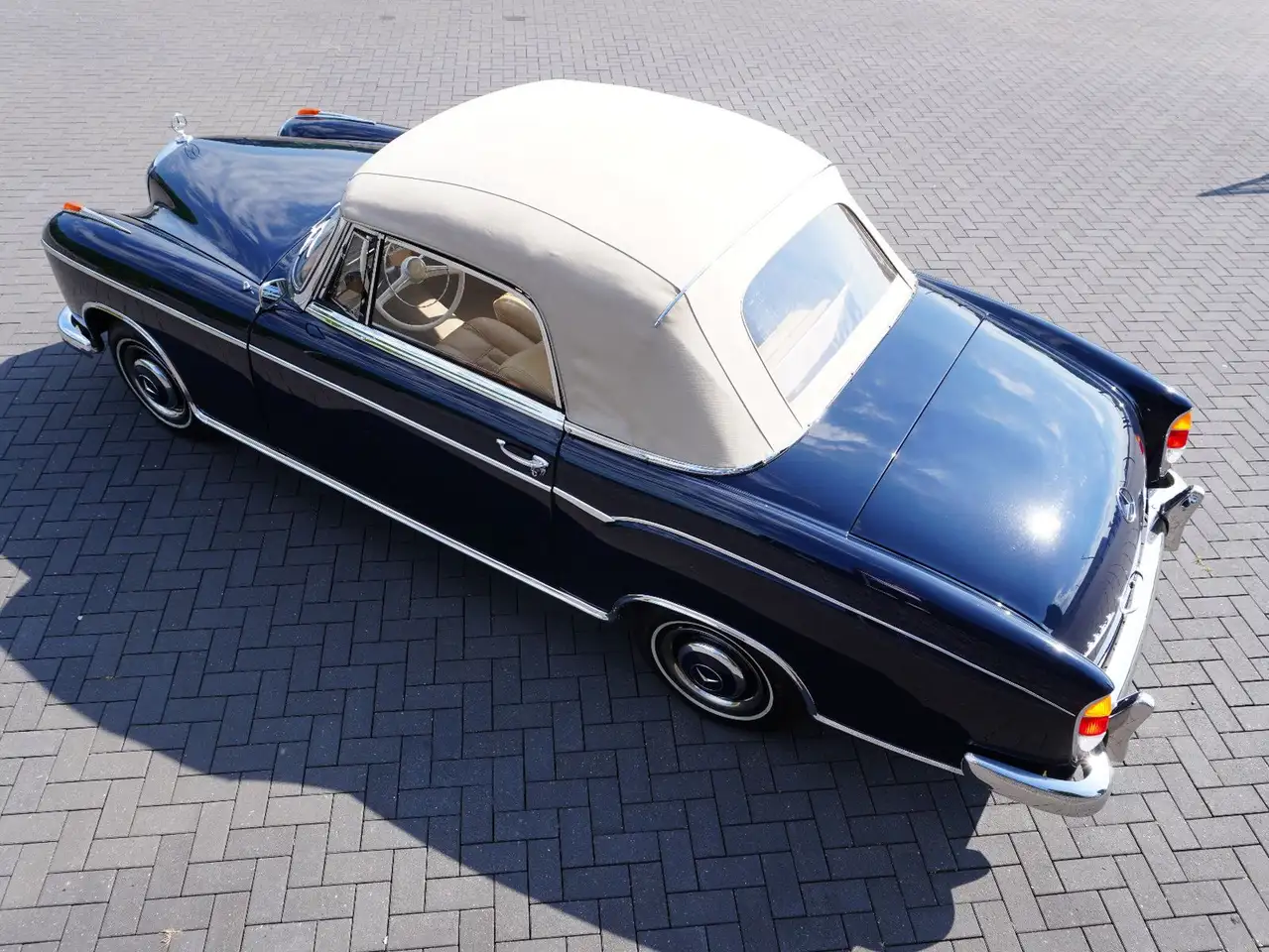 Mercedes-Benz 220 S Pontoncabriolet, foto 5