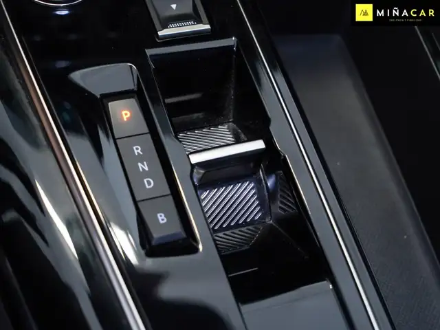 Peugeot 3008 view 9