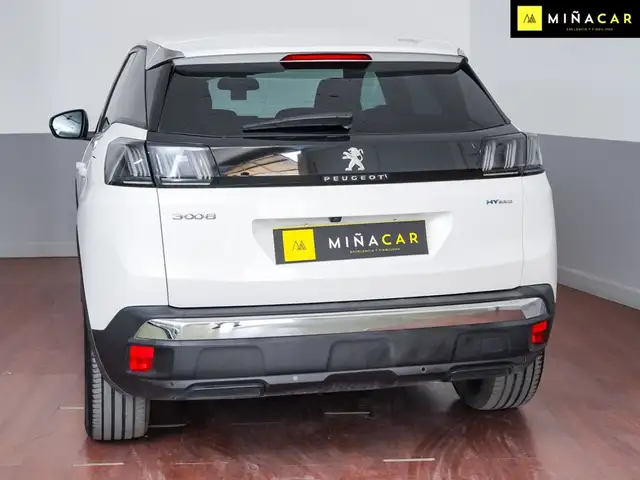 Peugeot 3008 view 3