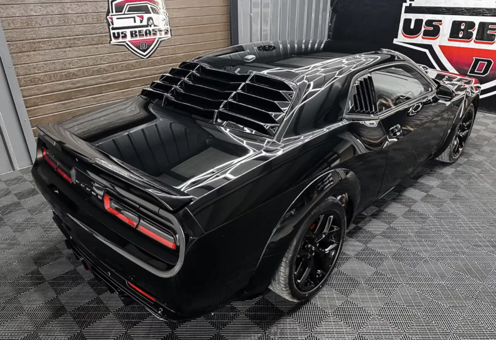 Dodge Challenger SRT Hellcat Redeye Widebody Noir - 2