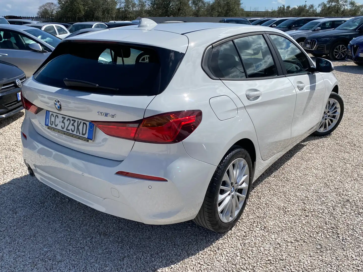 BMW 116 116d Business Advantage auto Blanco - 2