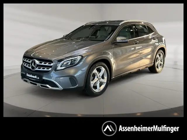 Mercedes-Benz GLA 200 Urban Urban+AHK+Cam+LED+Navi+AUT+Keyl