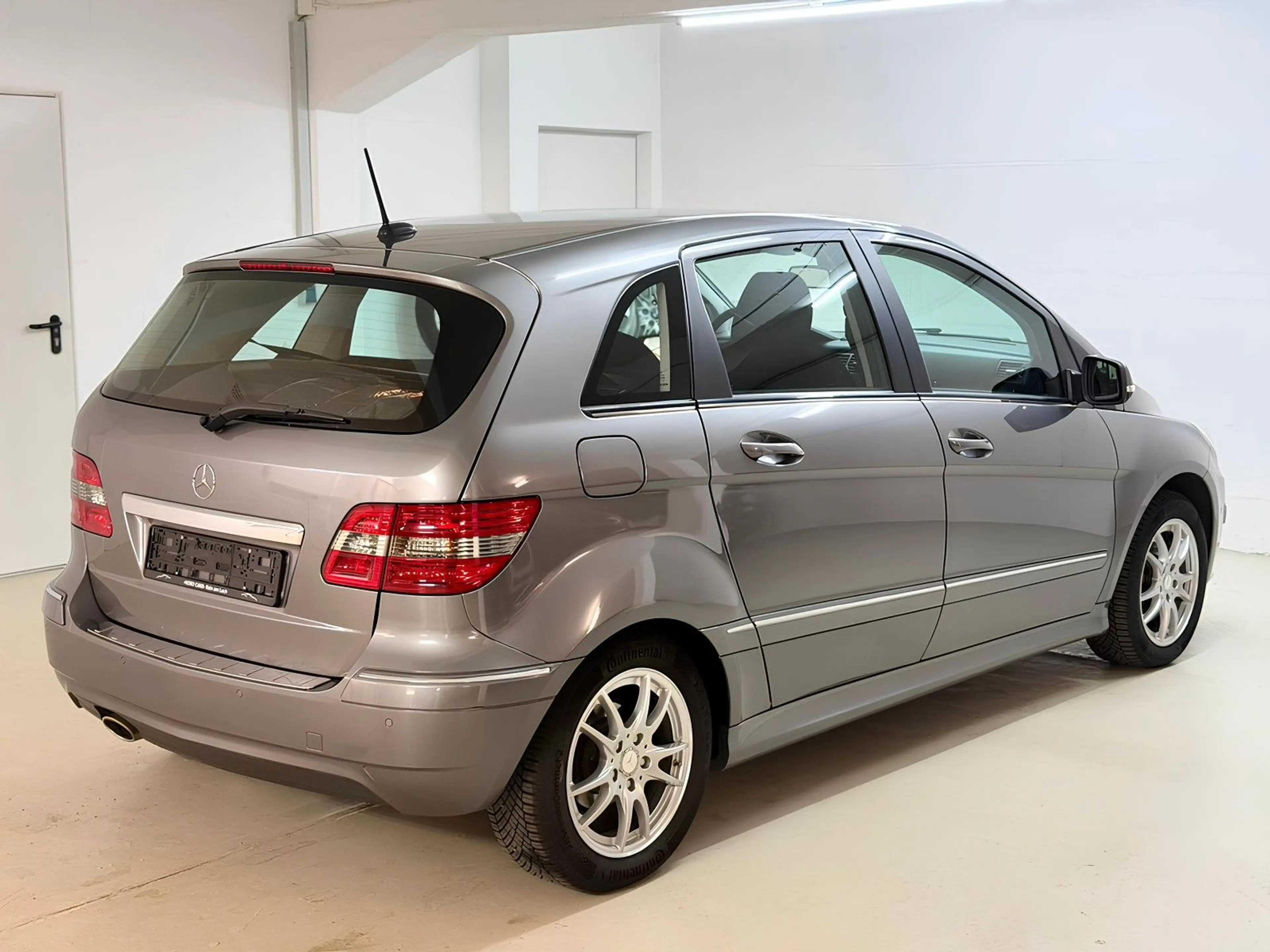 Mercedes-Benz B 200 B200 *2.HND *GARANTIE *AHK *KLIMA *TÜVNEU — photo 10