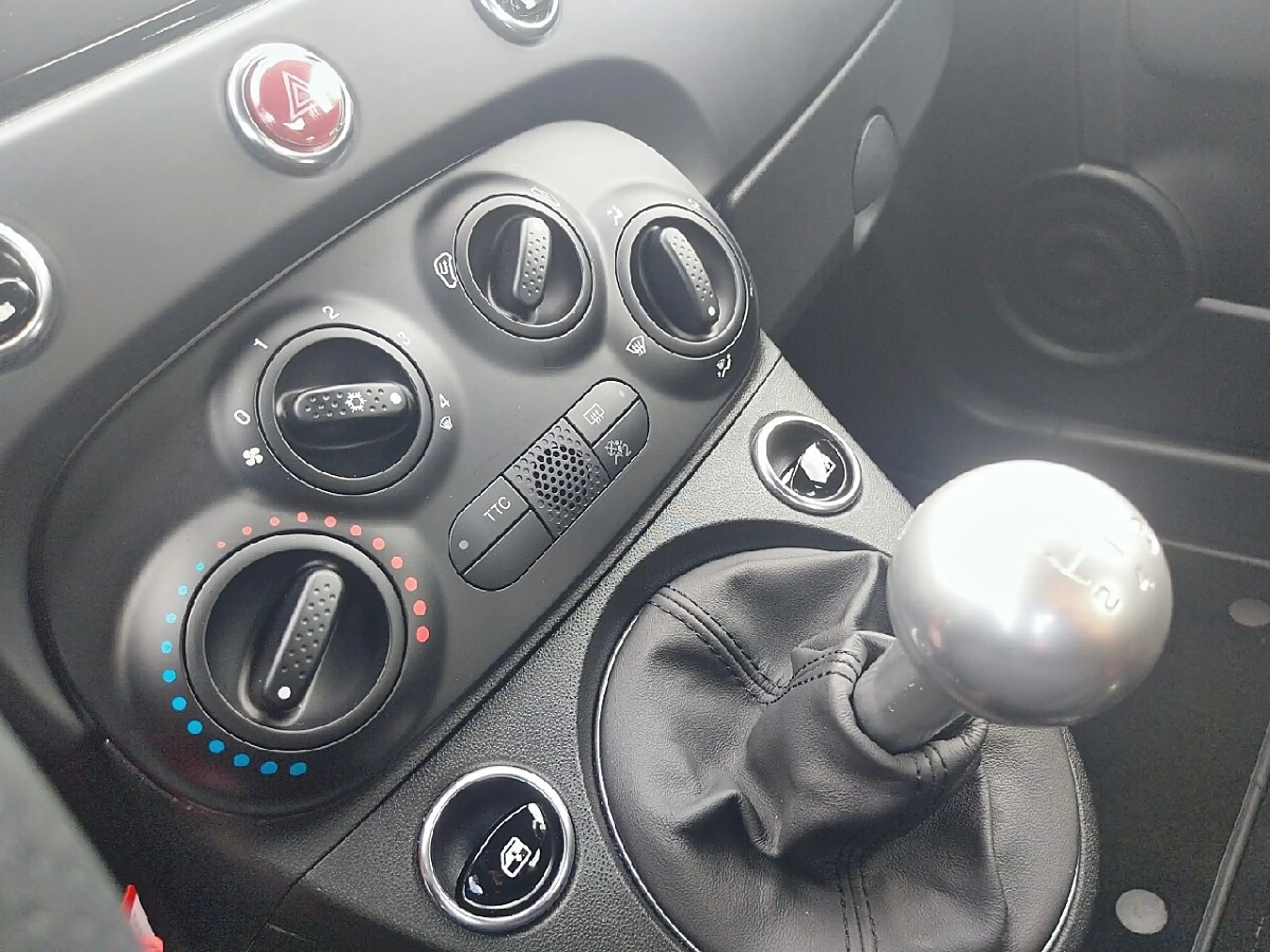 Abarth 595 MY23 1.4 T-JET — photo 13