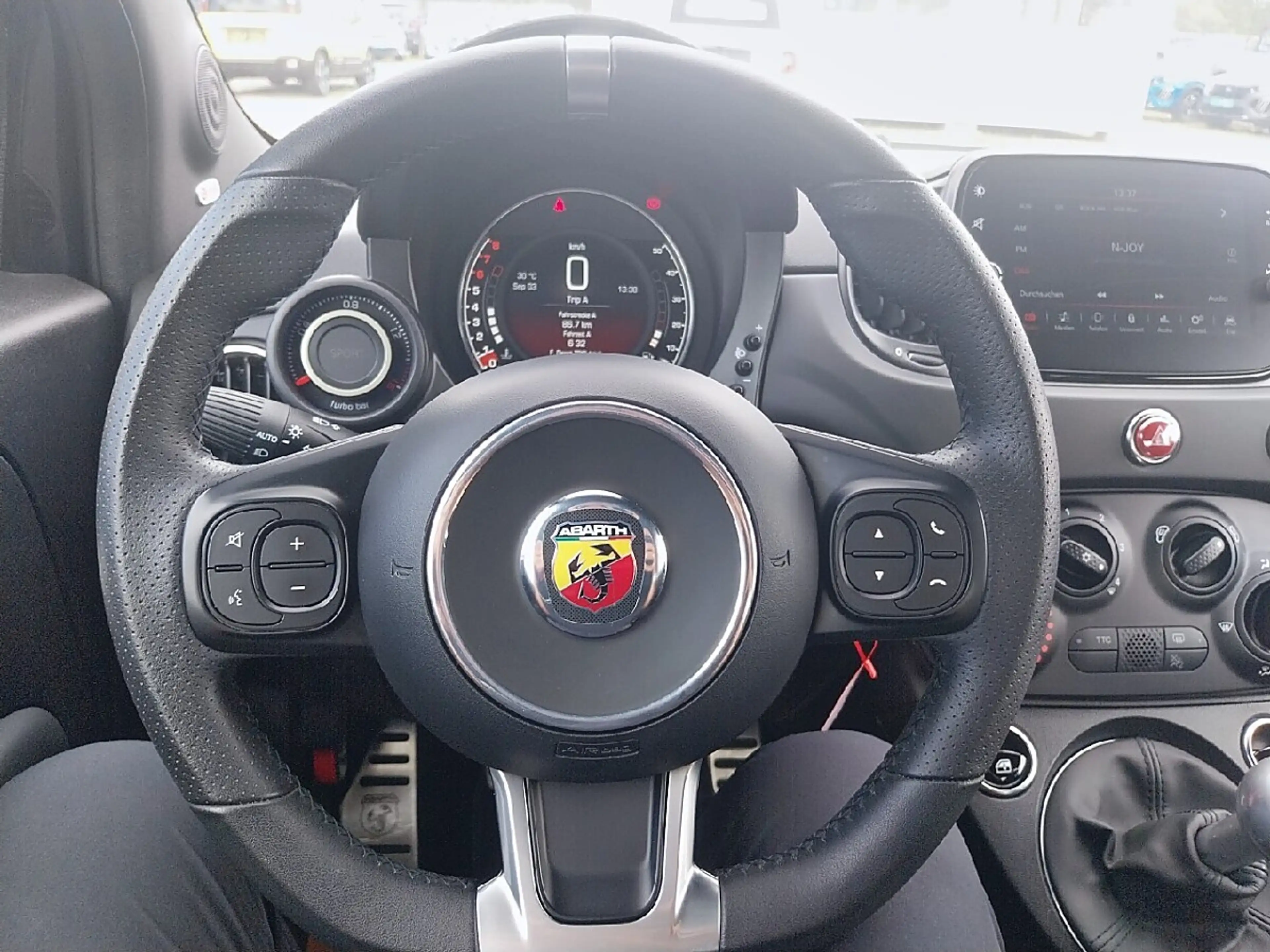 Abarth 595 MY23 1.4 T-JET — photo 14