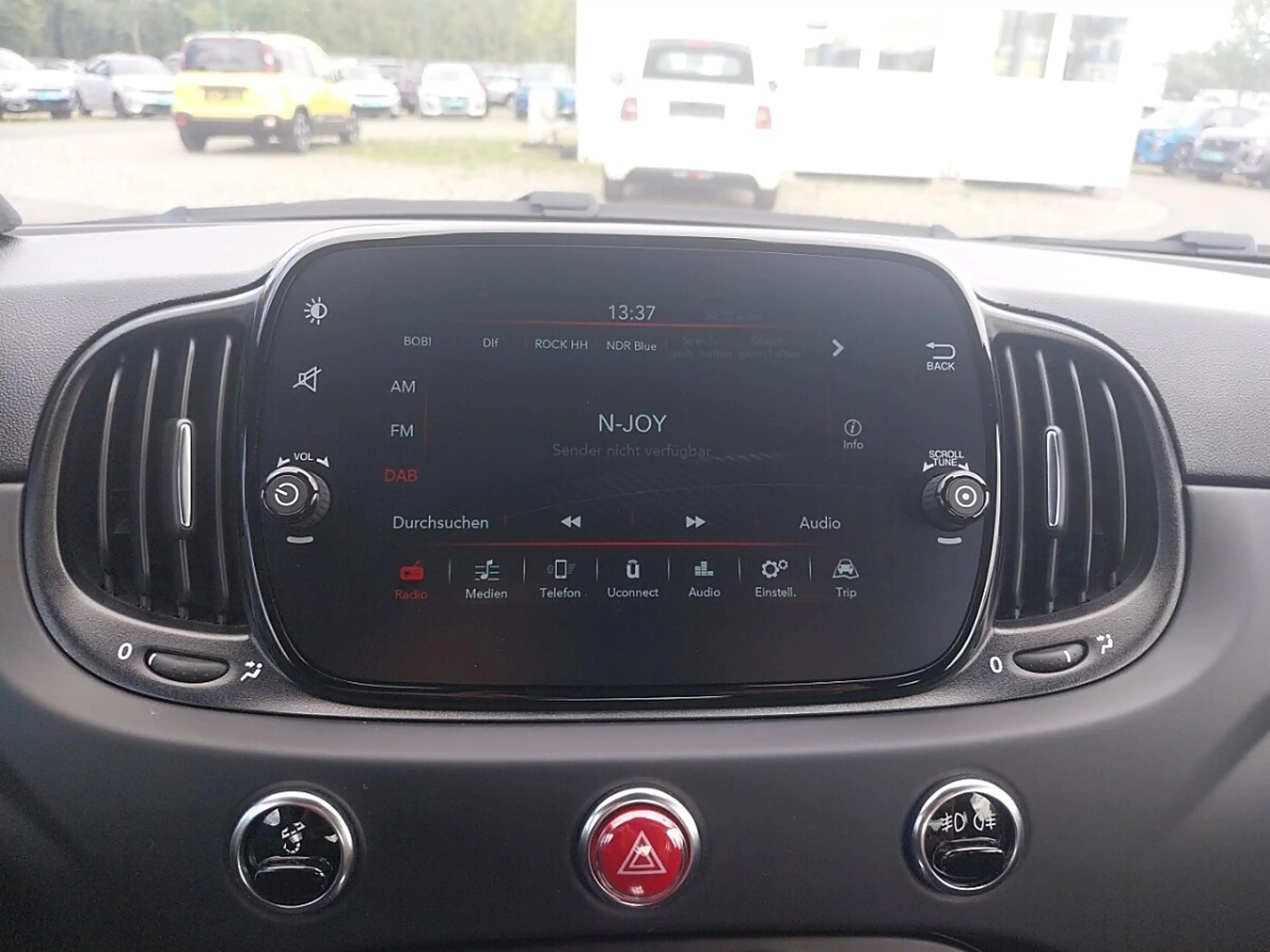Abarth 595 MY23 1.4 T-JET — photo 12