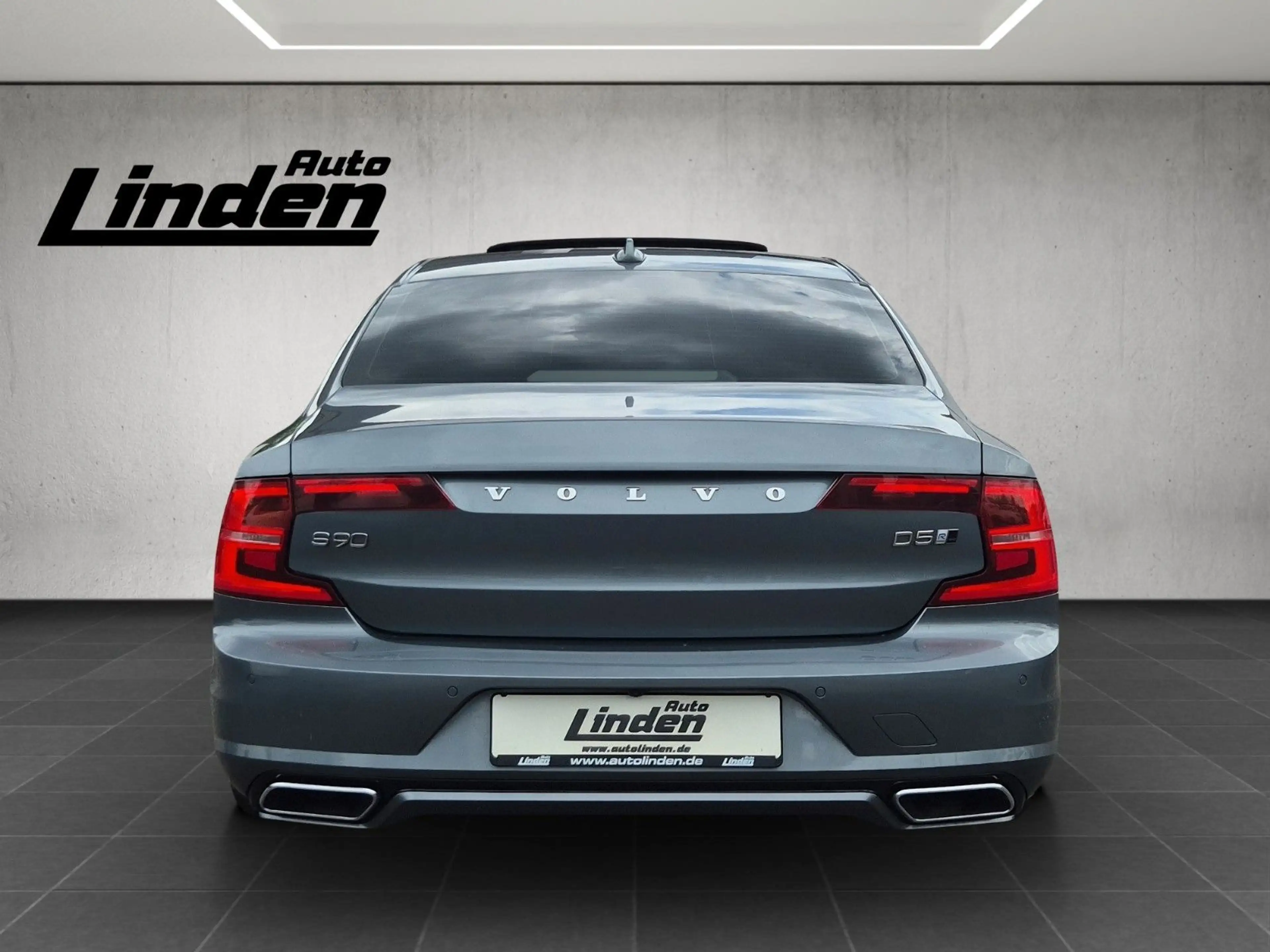 Volvo S90 R Design AWD 360 Carplay BLIS S-Dach HUD — photo 4