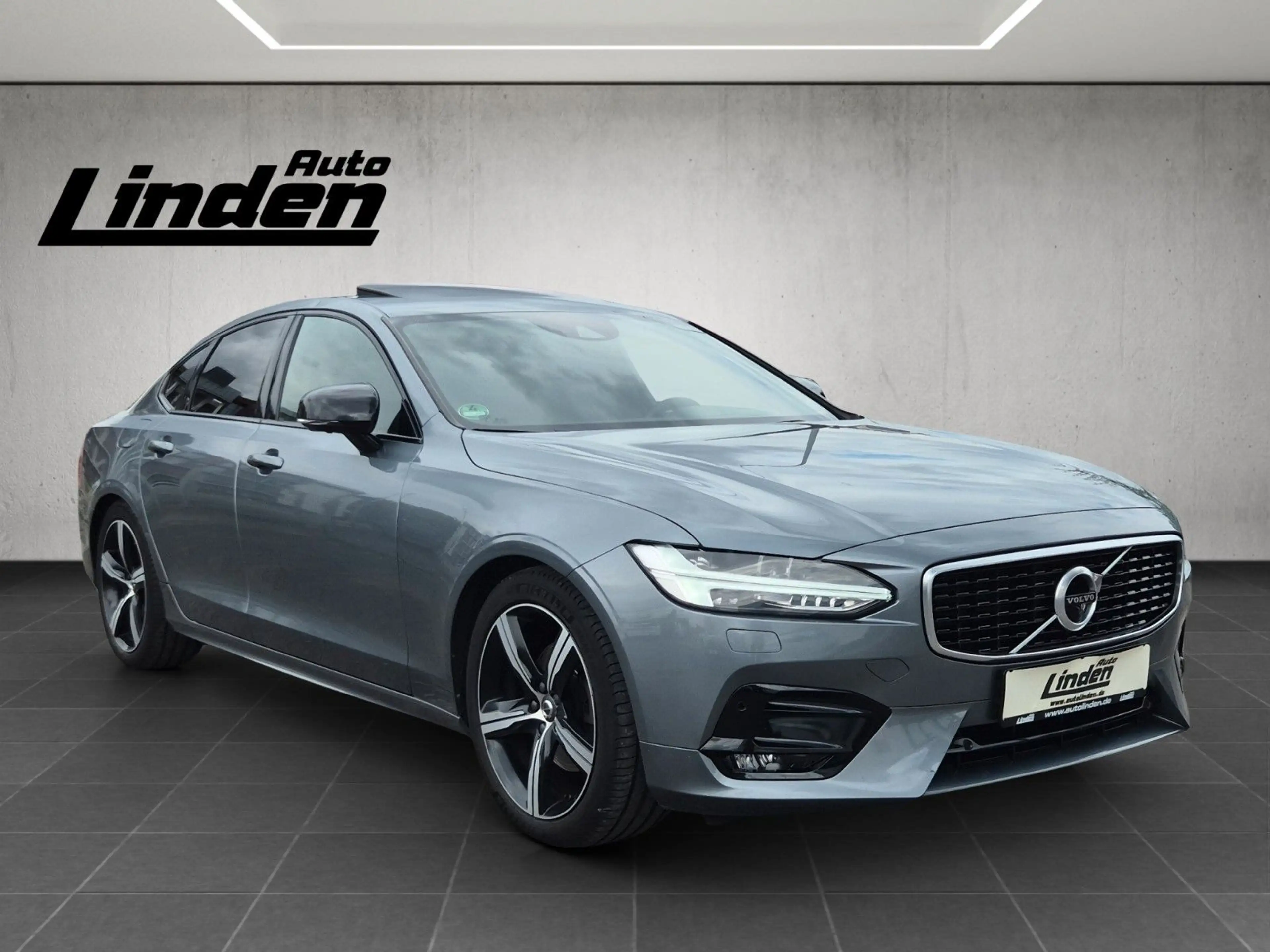 Volvo S90 R Design AWD 360 Carplay BLIS S-Dach HUD — photo 7