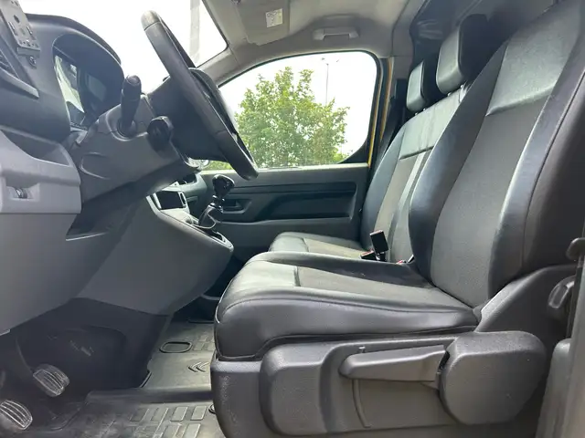 Citroen Jumpy view 2