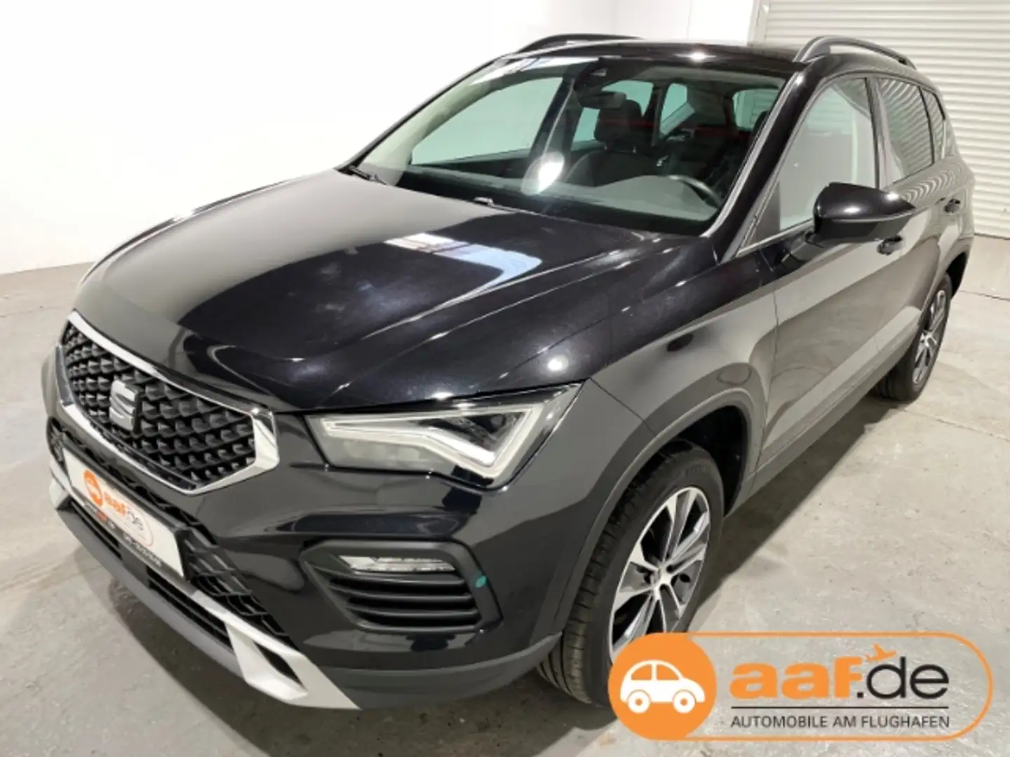SEAT Ateca 2.0 TDI DSG Style EU6d Leder Navi LED ACC Pano Schwarz - 1