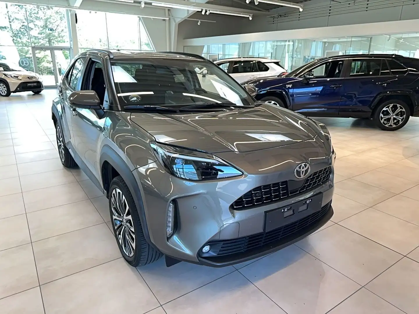 Toyota Yaris Cross 1.5 Hybrid 130 Executive |Navi|Carplay|PDC V+A|Cam Bruin - 2