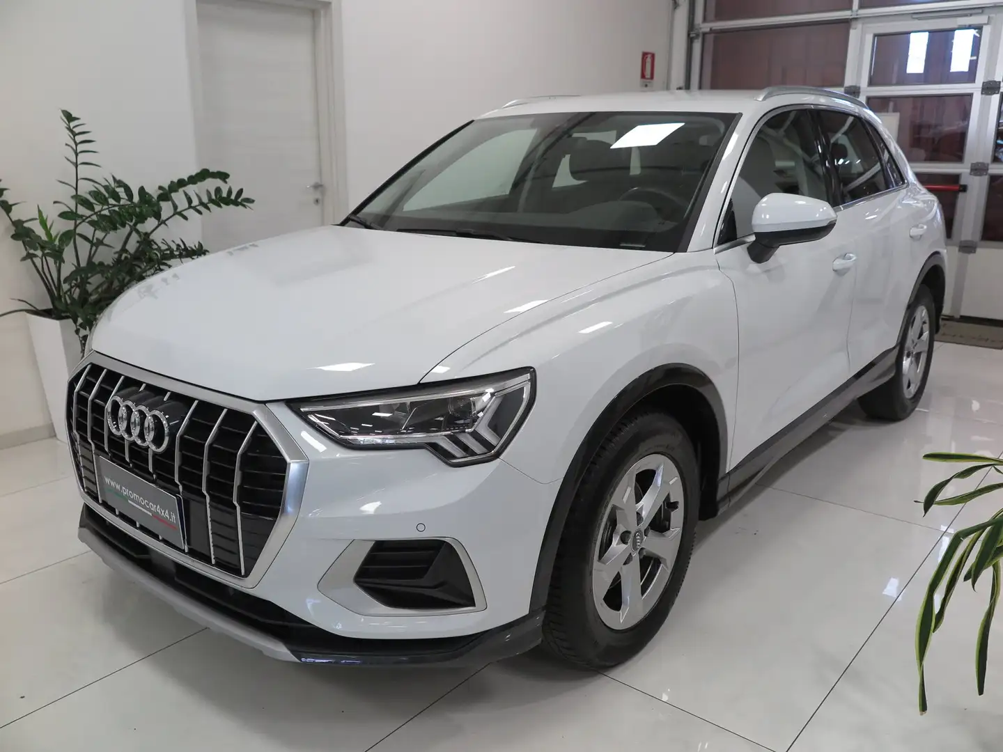 Audi Q3 35 2.0 tdi Business Advanced s-tronic Blanc - 1