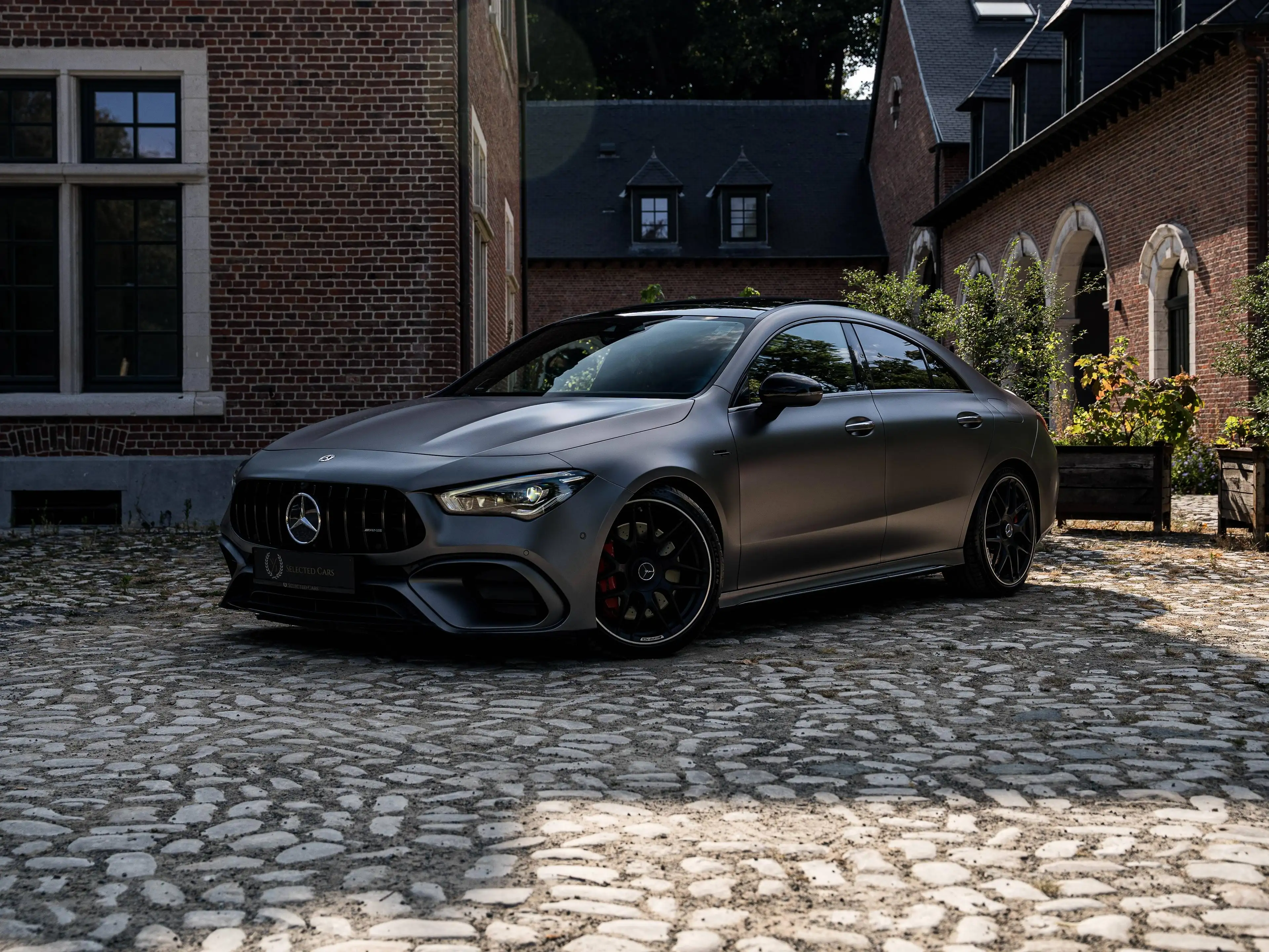 Mercedes-Benz CLA 45 AMG S 4-MATIC*DESIGNO MAGNO*TOIT PANO*BURGMESTER*PACK LUXURY — photo 4
