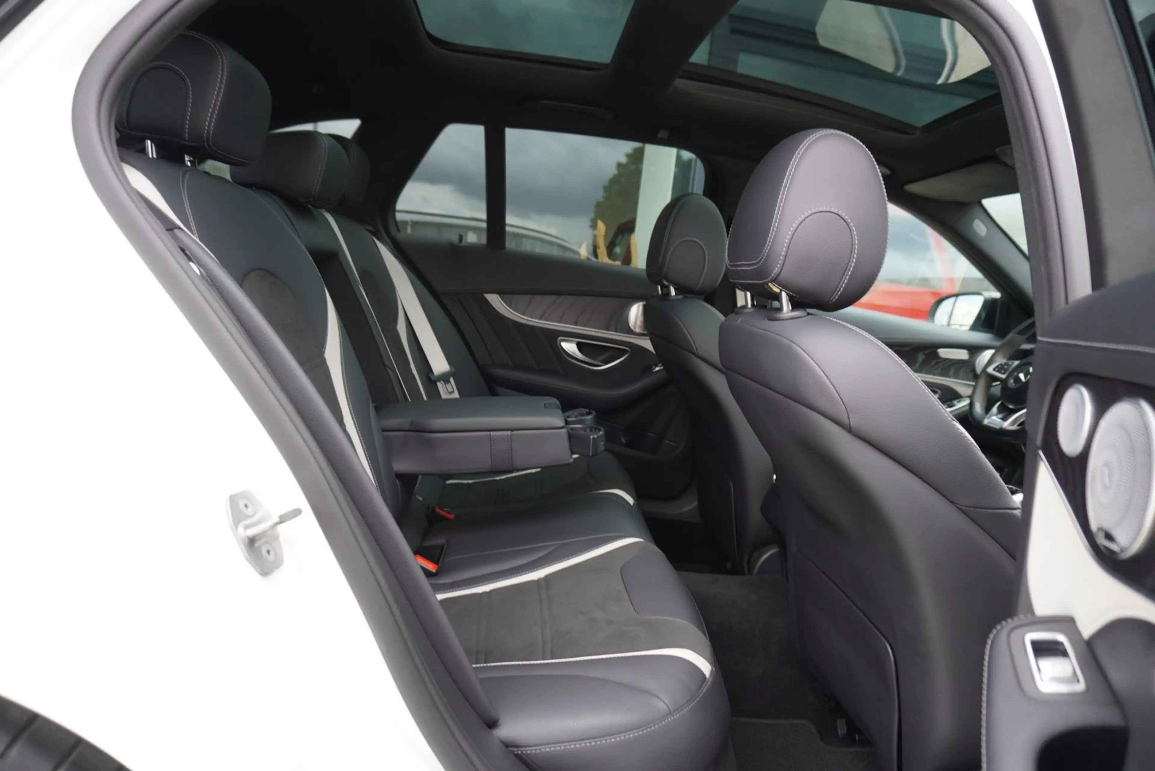 Mercedes-Benz C 63 AMG S DriversPack/Comand/Burmester/HUD/Pano — photo 11