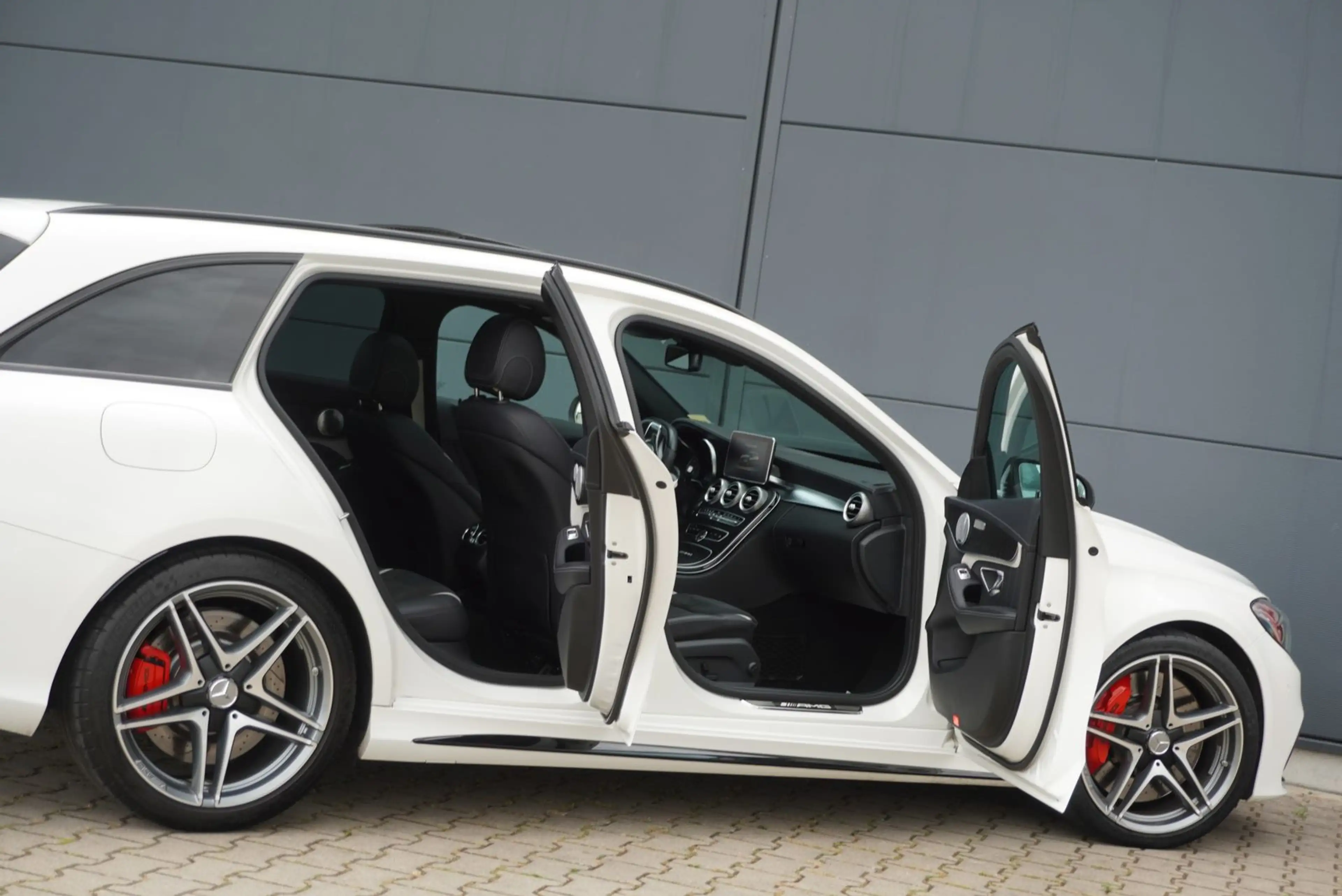 Mercedes-Benz C 63 AMG S DriversPack/Comand/Burmester/HUD/Pano — photo 8