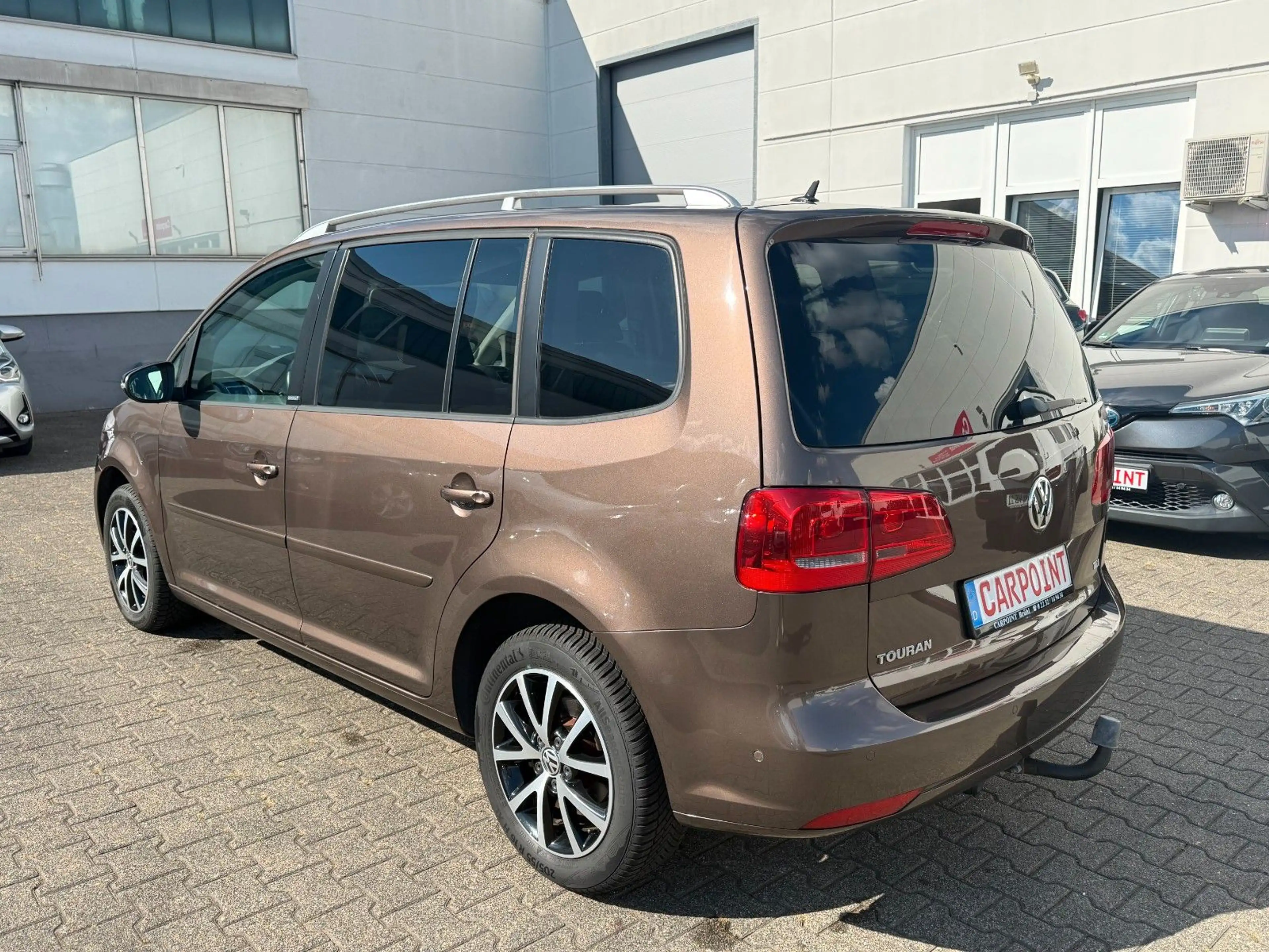Volkswagen Touran Style 7SITZER/KLIMA/AHK/PDC/SHZ/2.HAND — photo 7