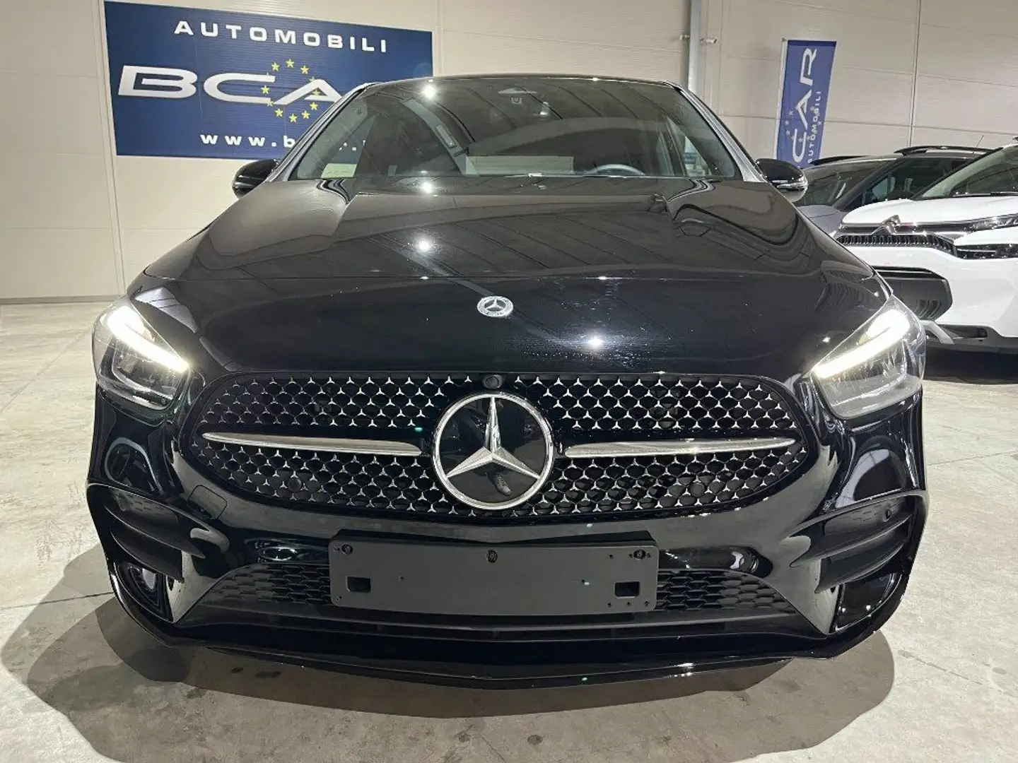 Mercedes-Benz B 200 d Autom. AMG Premium Plus NAVI/LED MULTIC./TELECAM Nero - 2