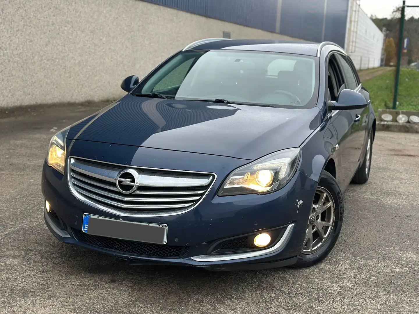 Opel Insignia 2.0 CDTI Sports Tourer ecoFLEXStart/Stop Selection Bleu - 2