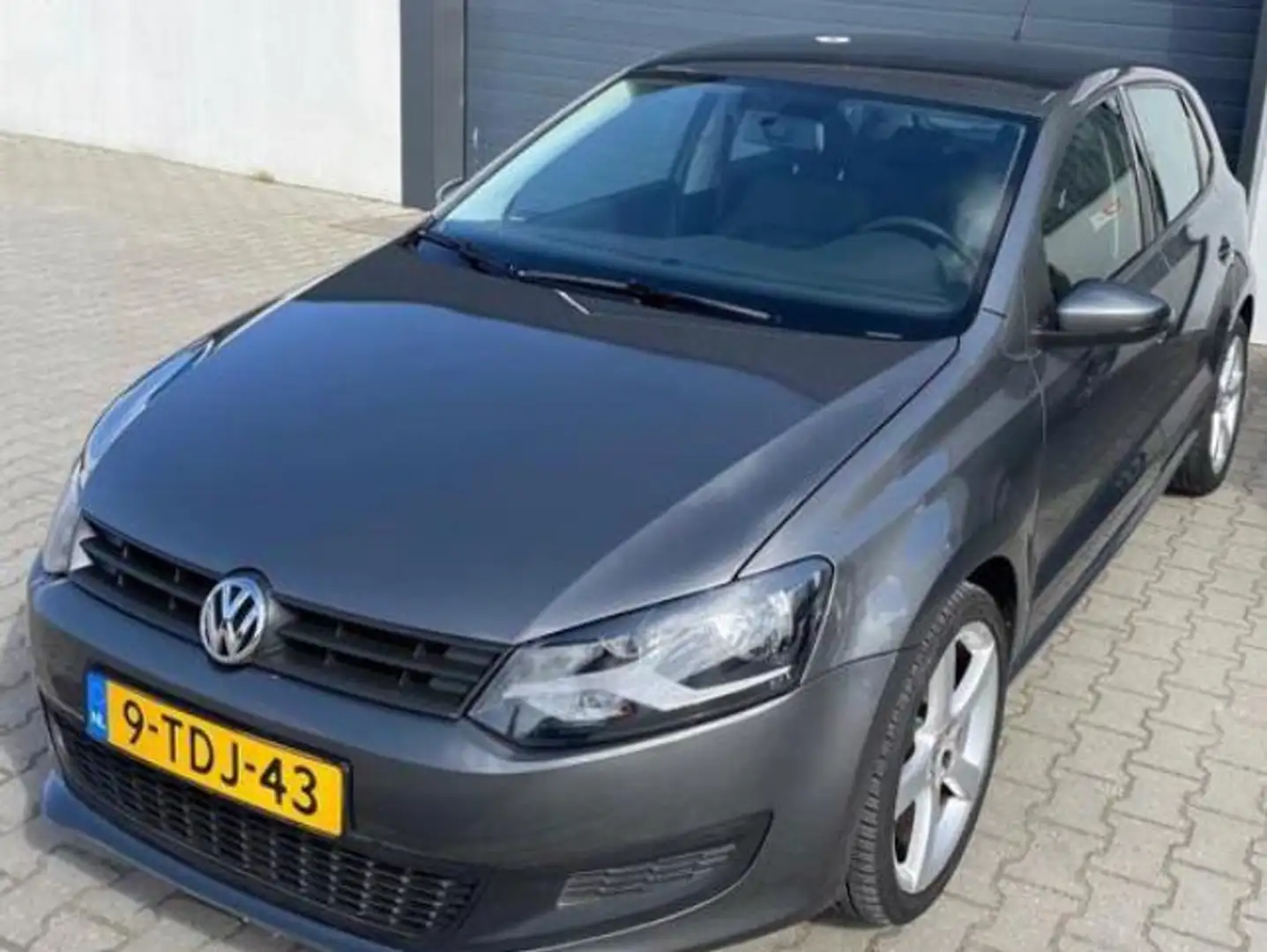 Volkswagen Polo Polo 1.2 TSI BlM. Edition Zilver - 2