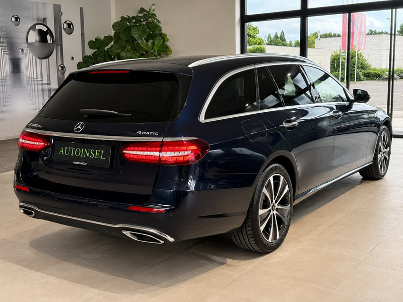 Mercedes-Benz E 300 de Avantgarde 4Matic Digitaler Tacho-Burmester — photo 4