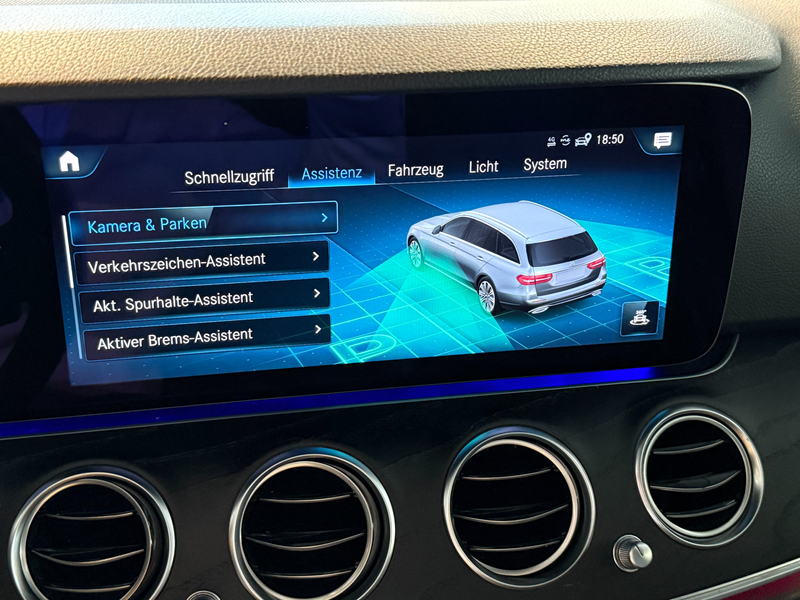 Mercedes-Benz E 300 de Avantgarde 4Matic Digitaler Tacho-Burmester — photo 11