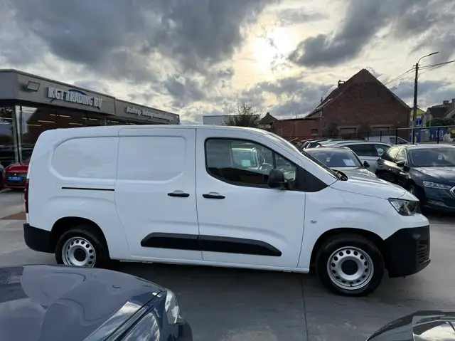 Peugeot Partner view 4