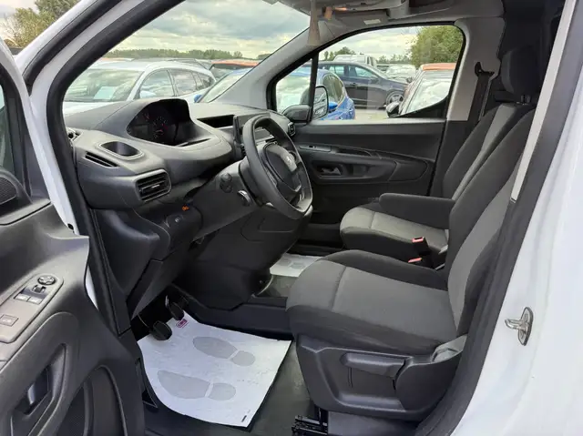 Peugeot Partner view 12